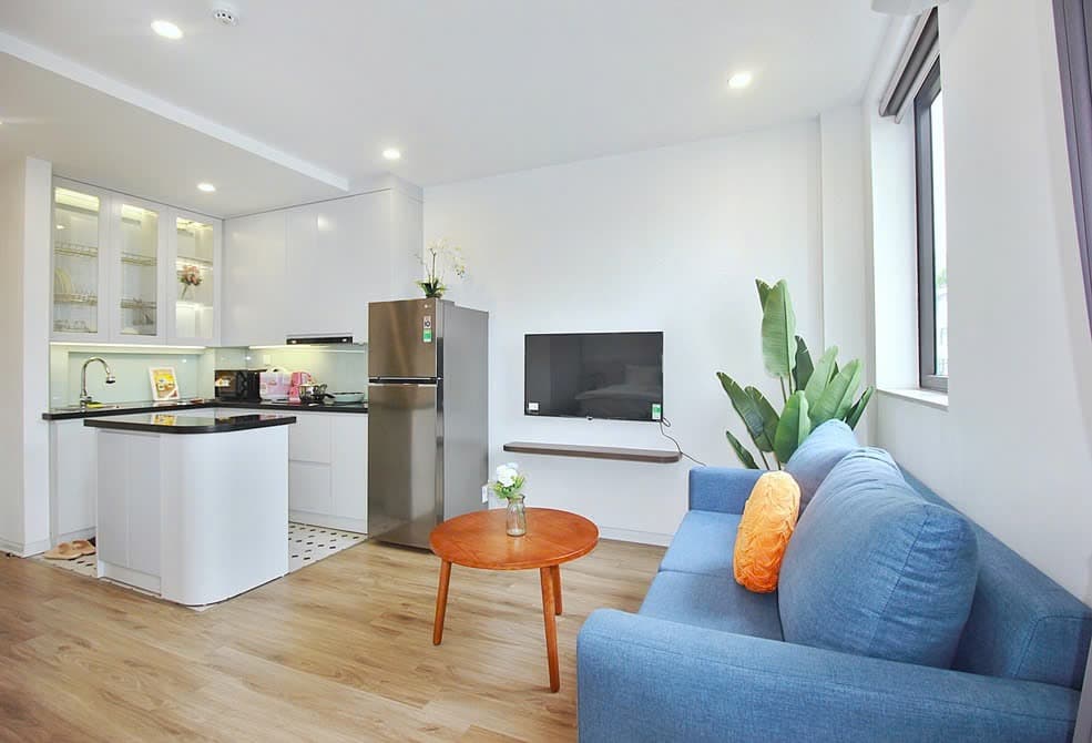 Bright studio apartment at To Ngoc Van
