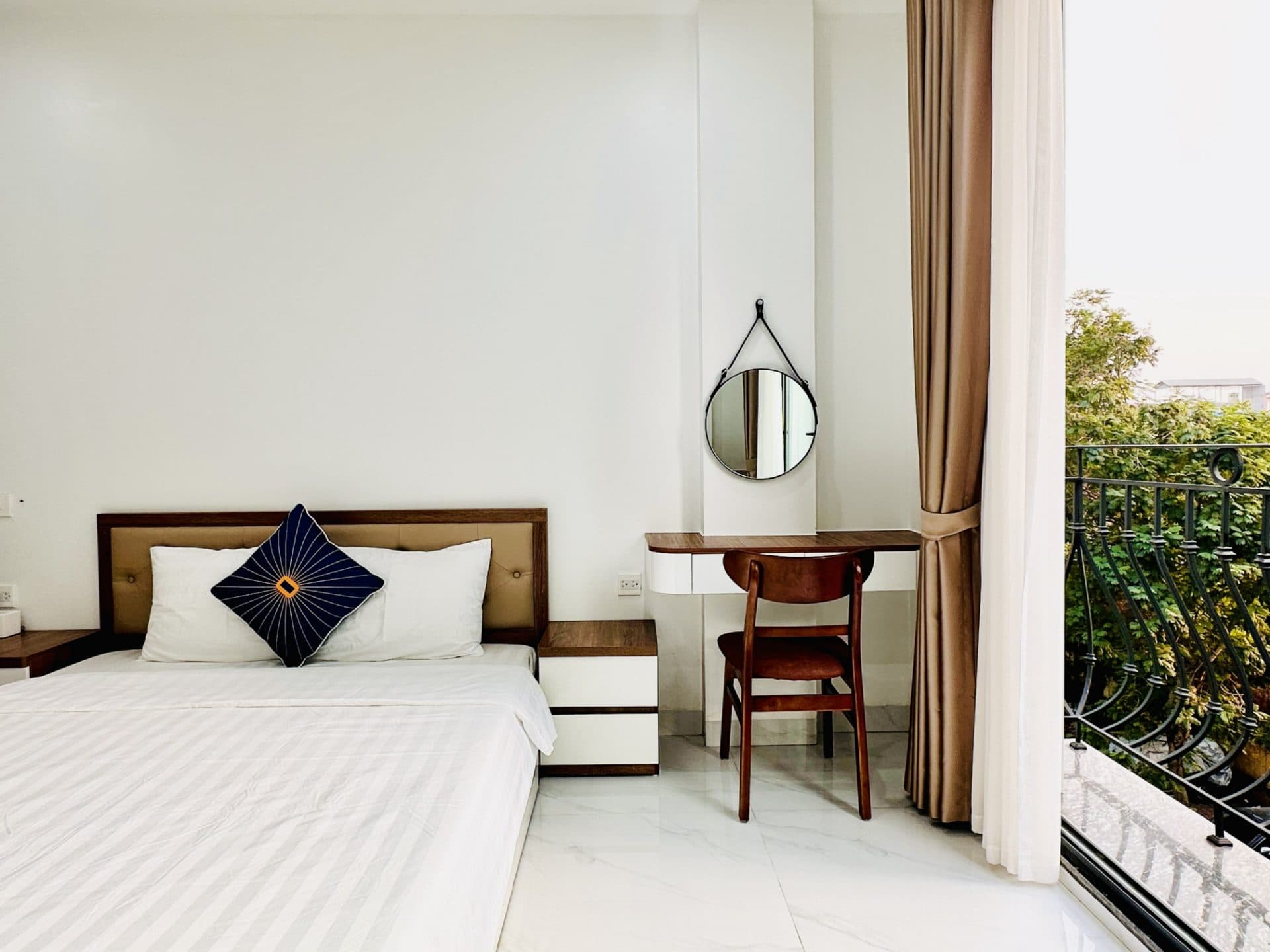 Gorgeous Studio in Dang Thai Mai 2