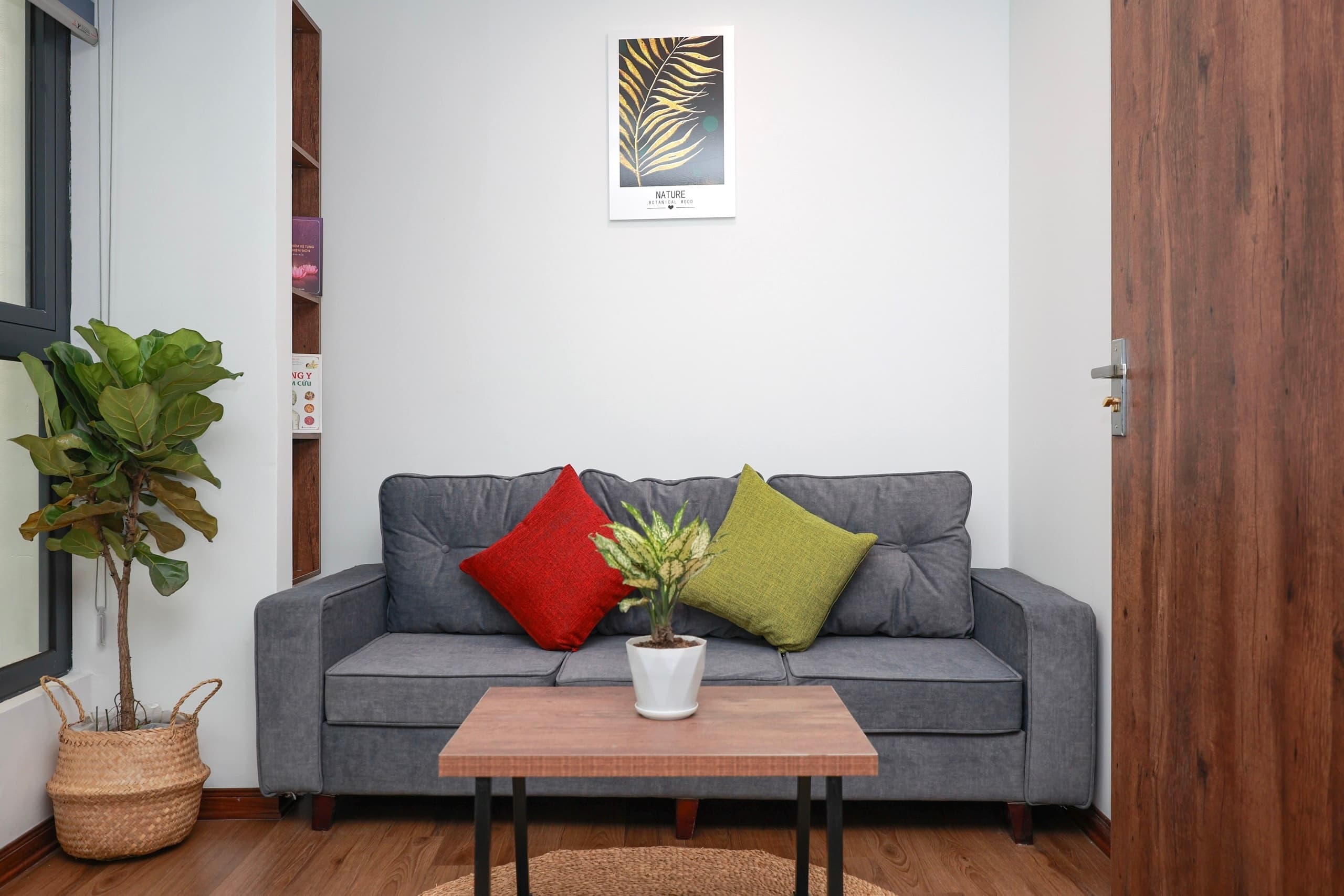 City view 1 bedroom on Yen Phu street 3