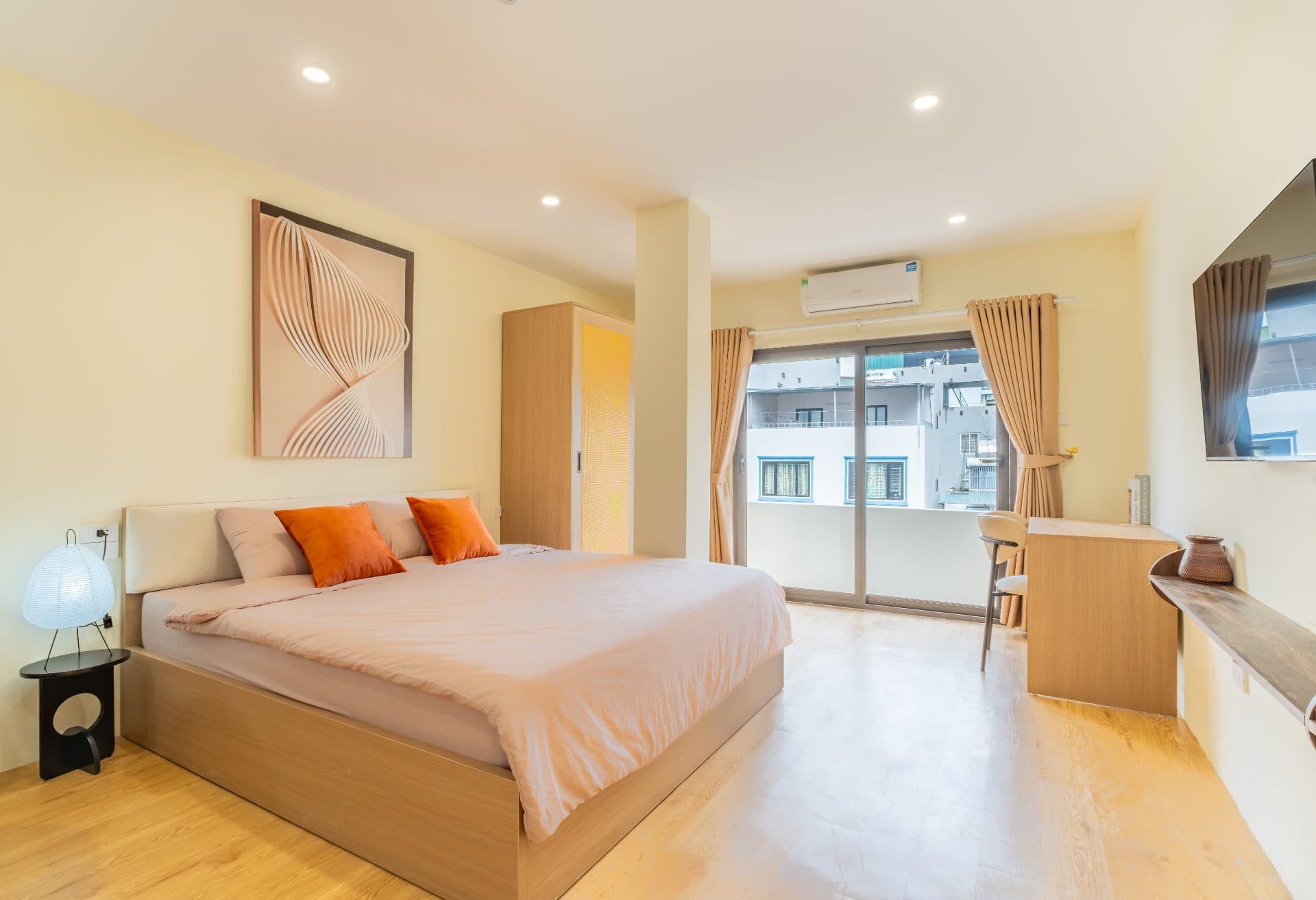 Comfy studio apartment on Vong Thi street