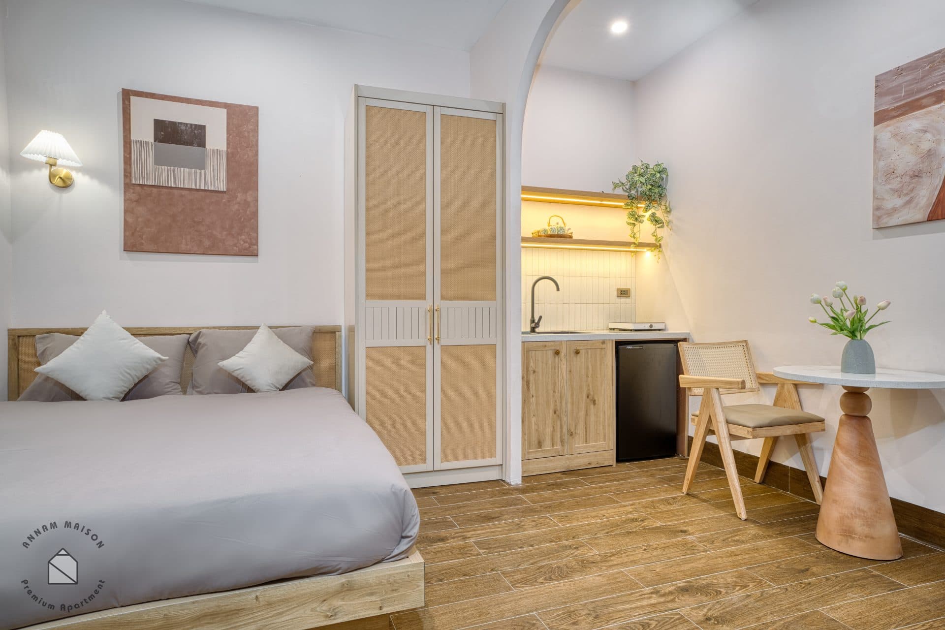 Cozy studio apartment on Xom Chua street