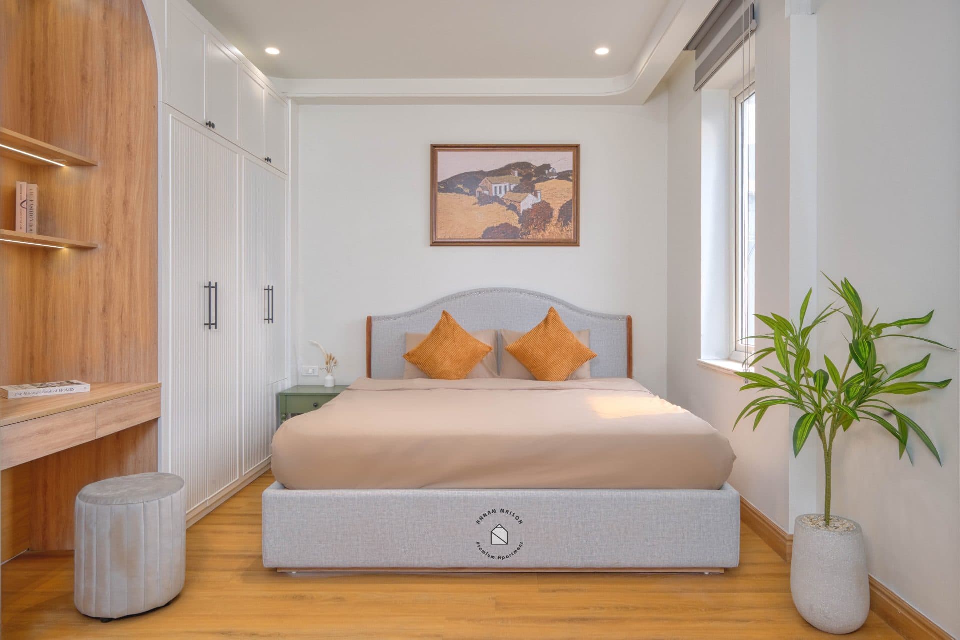 Cozy 1 bedroom apartment on Lac Long Quan street 3