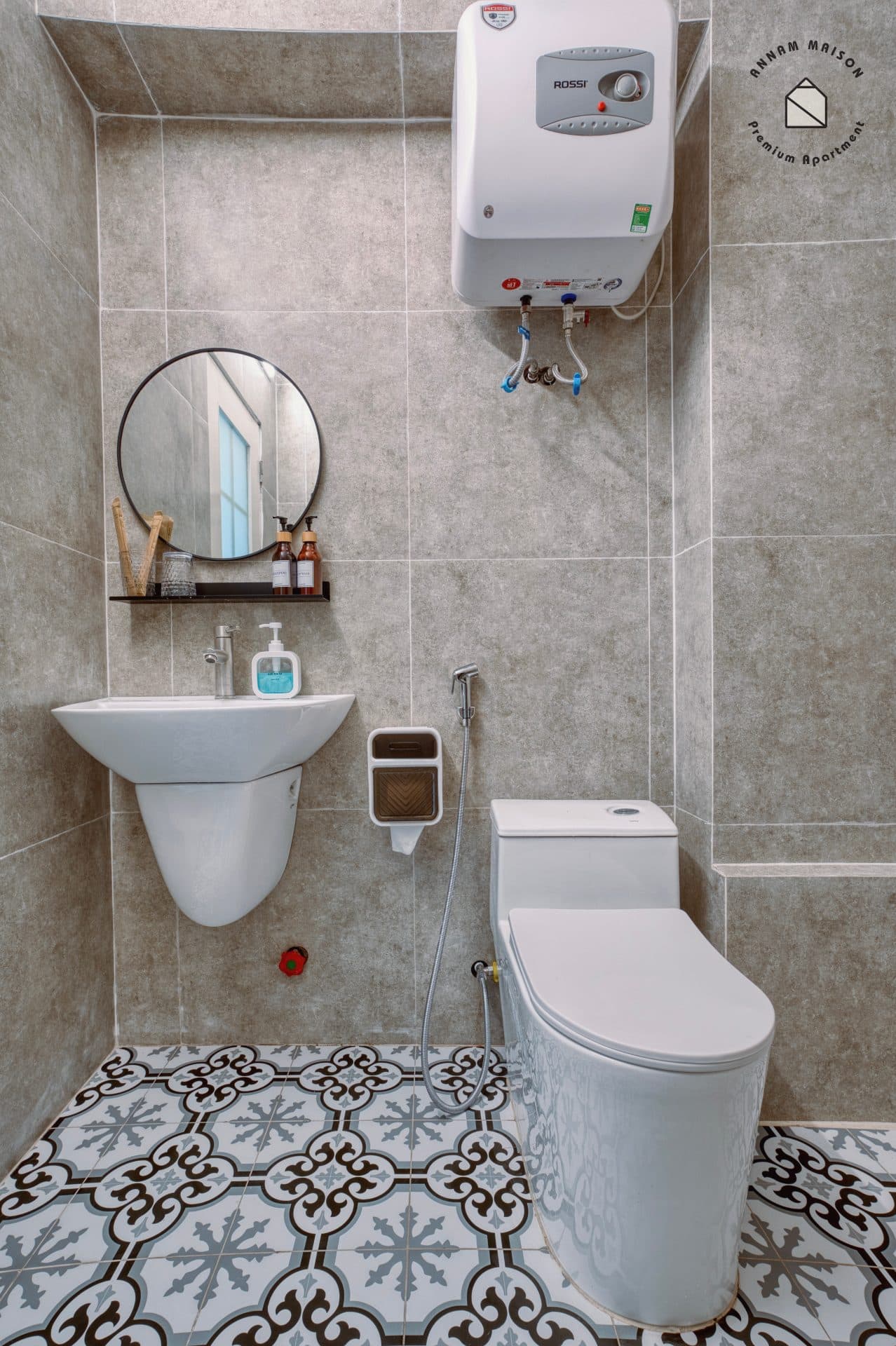 Bright 1 bedroom apartment on Nguyen Khac Hieu street 3
