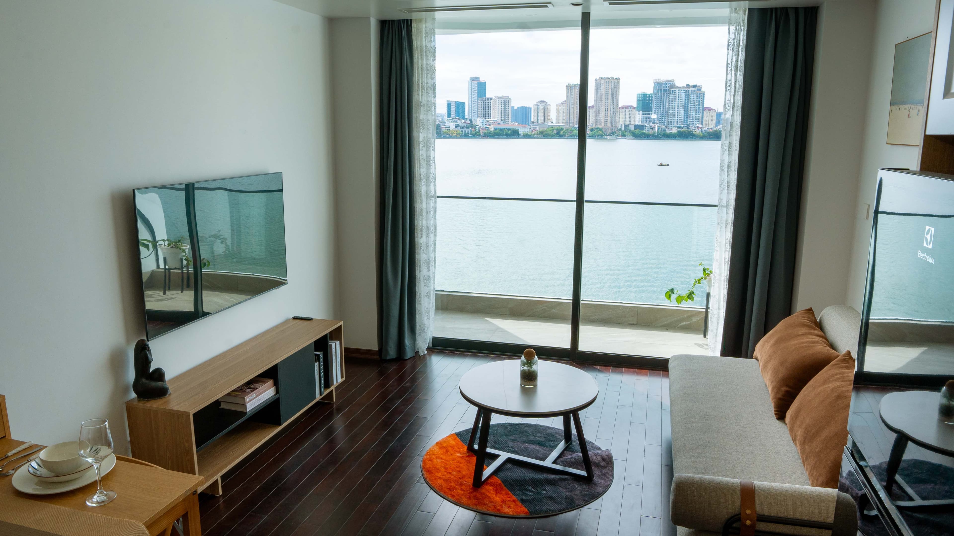 Impeccable 1 Bedroom Lake View Apartment on Quang Khanh, Tay Ho 2