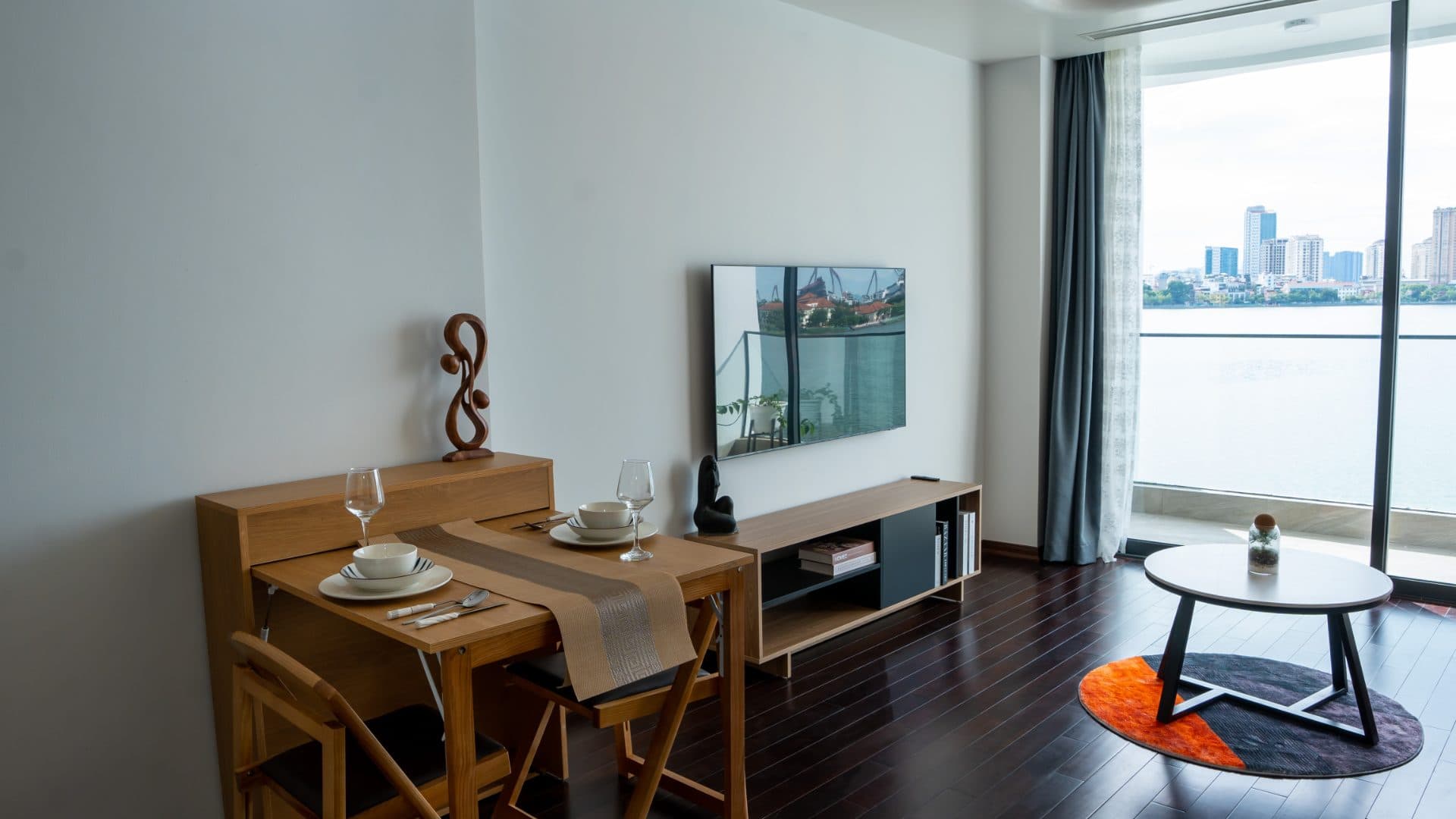 Impeccable 1 Bedroom Lake View Apartment on Quang Khanh, Tay Ho 3