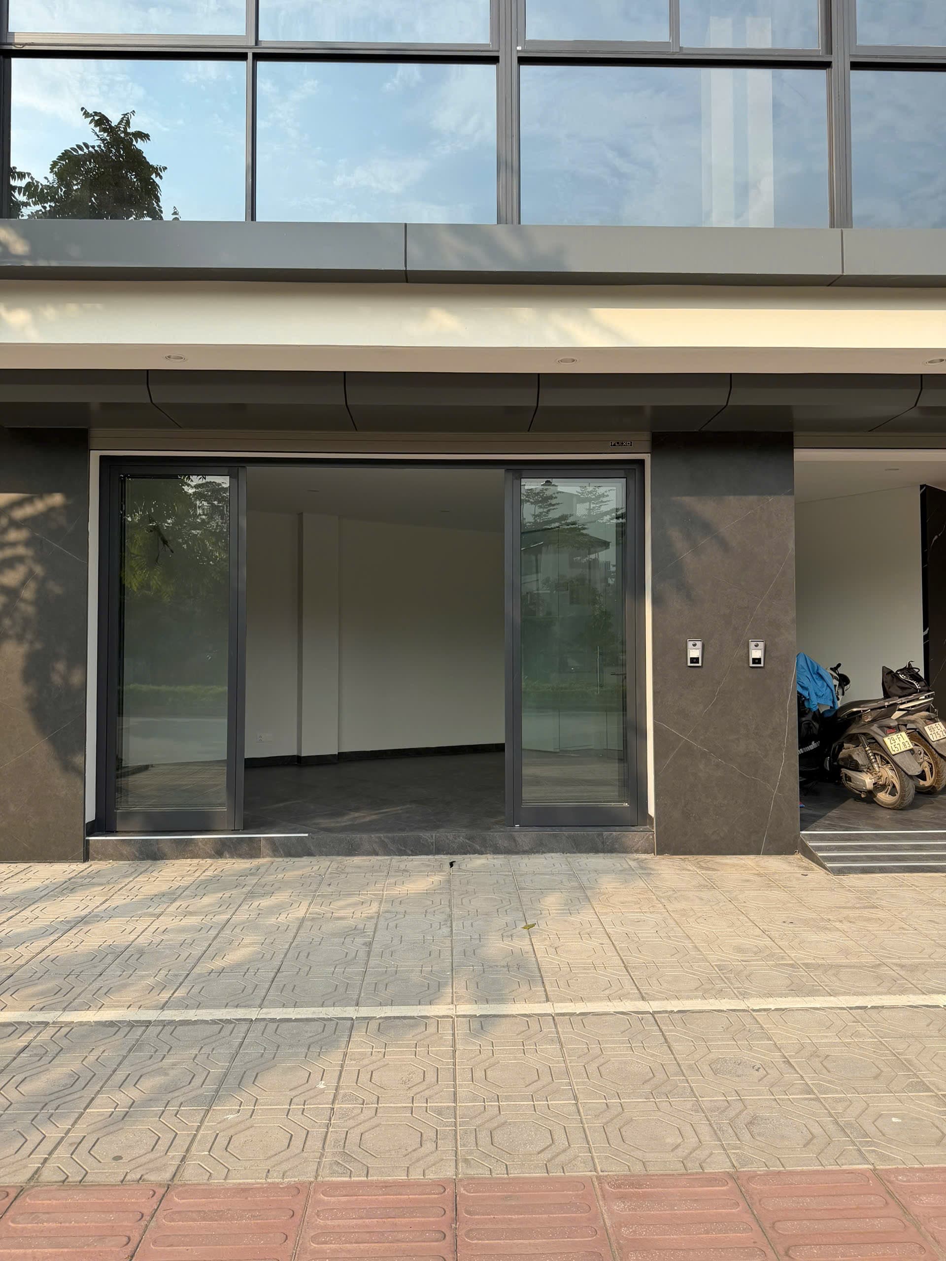 Commercial Property in Long bien, Hanoi 2