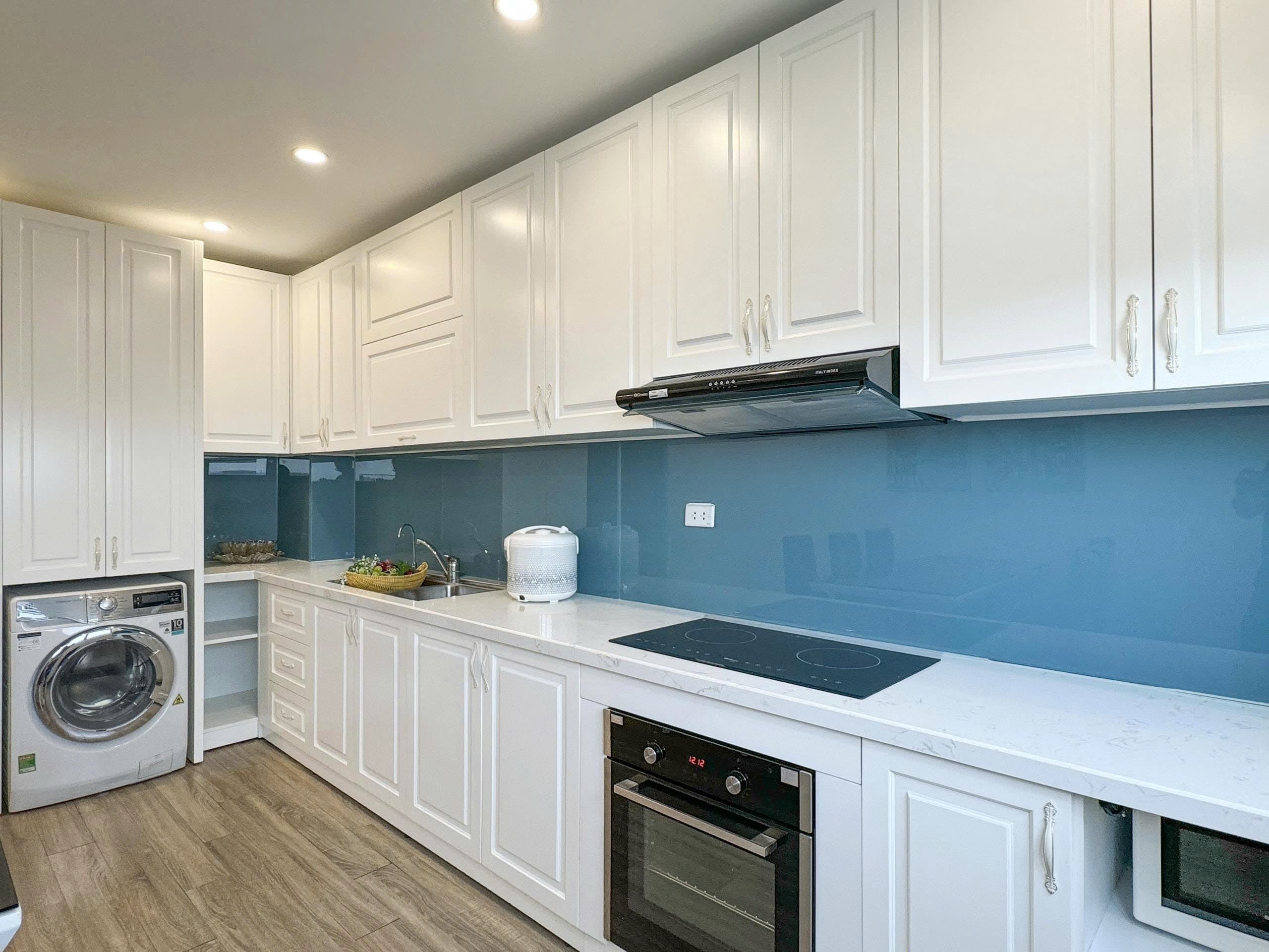 Stunning Lakeview apartment on Xuan Dieu street 3