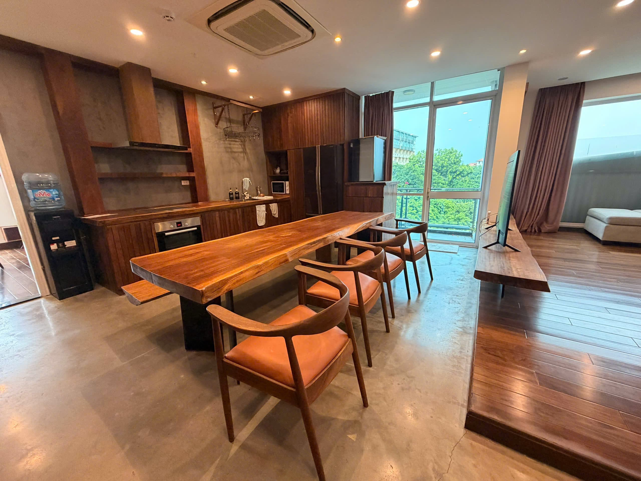 Apartments at 92 Tô Ngọc Vân, Tây Hồ, Hanoi