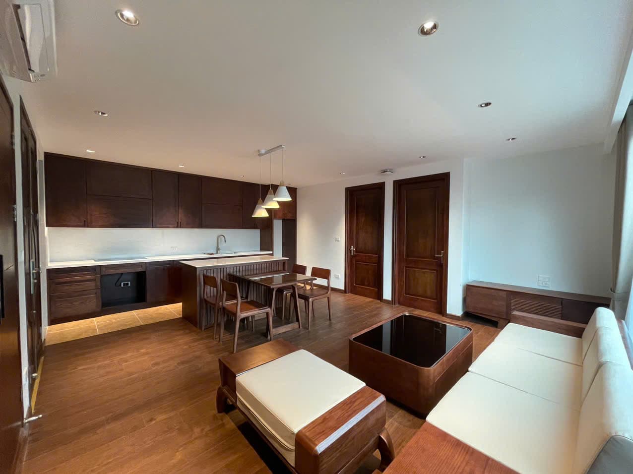 Lake View 2-Bed Apartment for Rent in Ba Dinh, Hanoi 3