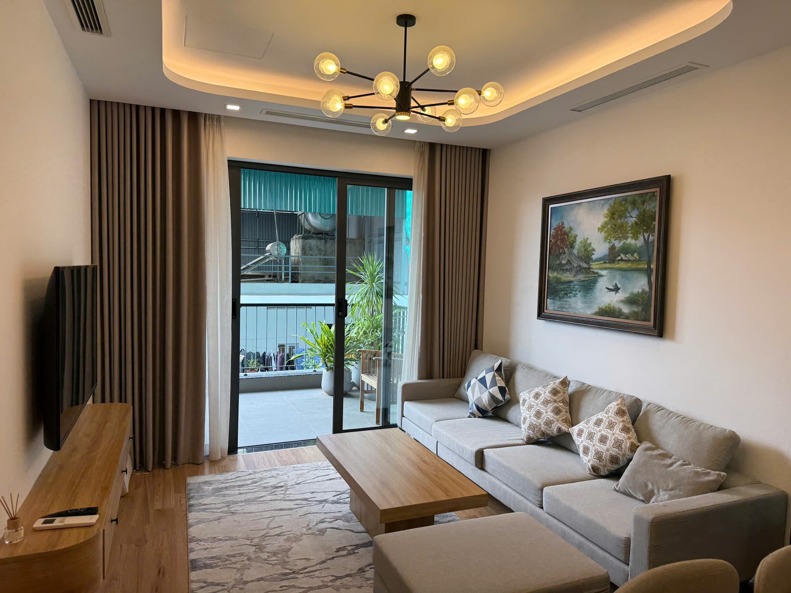 Balcony 1-Bed Apartment for Rent in West Lake, Hanoi 2
