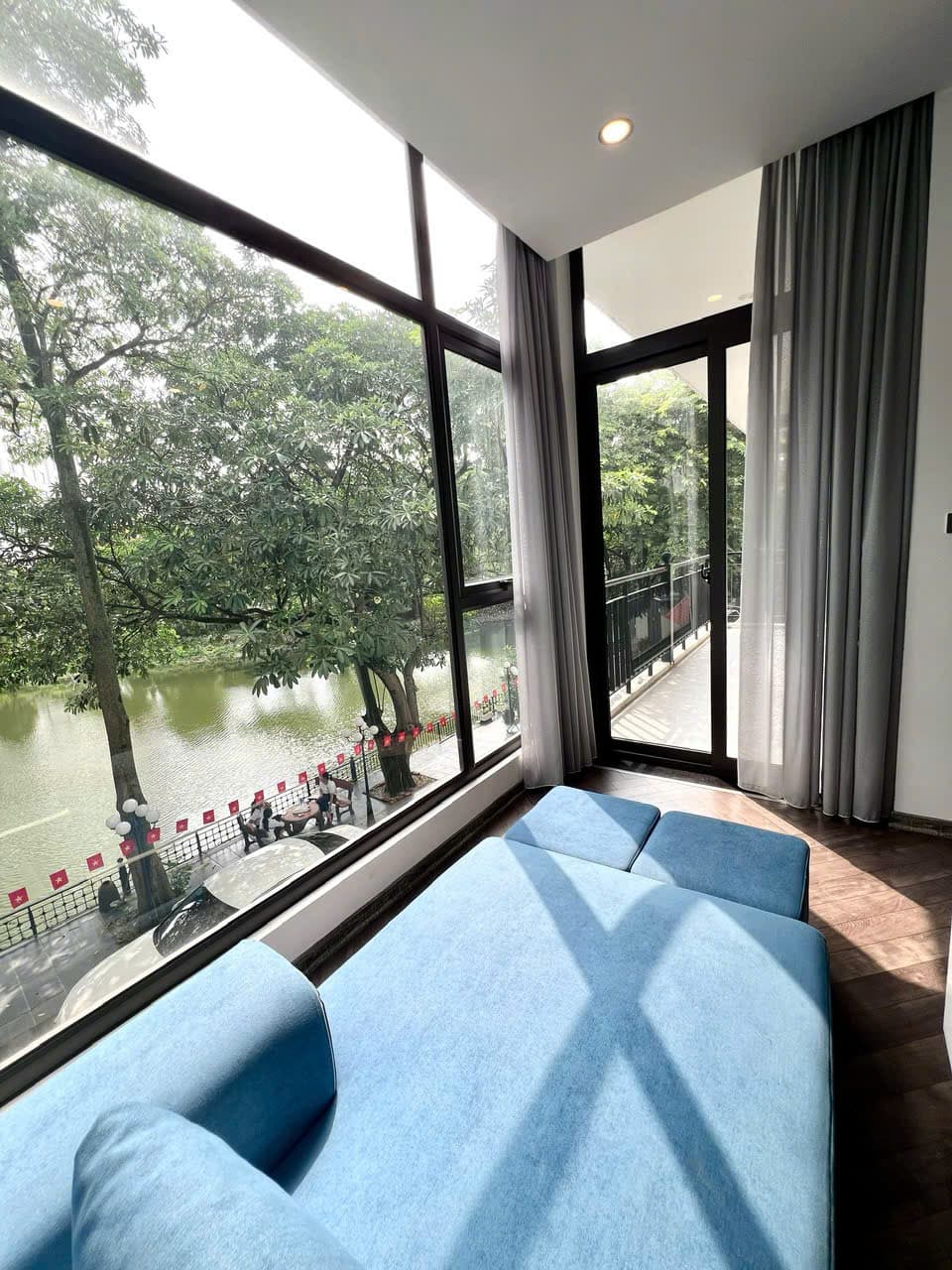 Lake View 2-Bed Apartment for Rent in West Lake, Hanoi 2