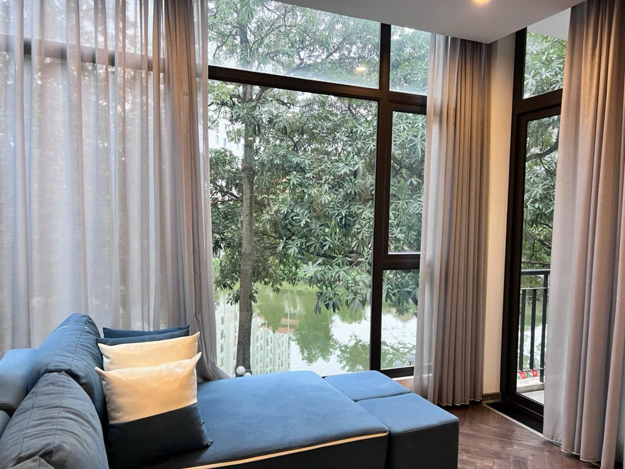 Lake View 2-Bed Apartment for Rent in West Lake, Hanoi 3