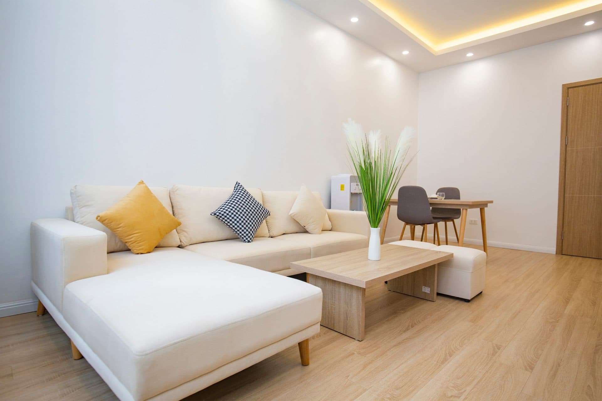 Balcony 2-Bed Apartment for Rent in Ba Dinh, Hanoi 3