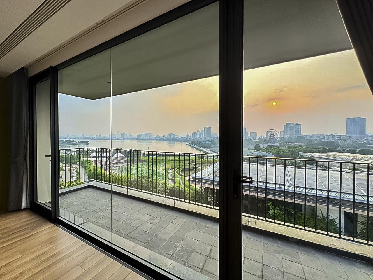 Lake View 2-Bed Apartment for Rent in West Lake, Hanoi 3