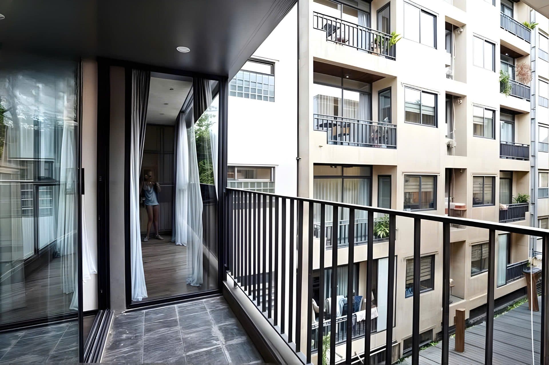 Balcony 1-Bed Apartment for Rent in West Lake, Hanoi 3