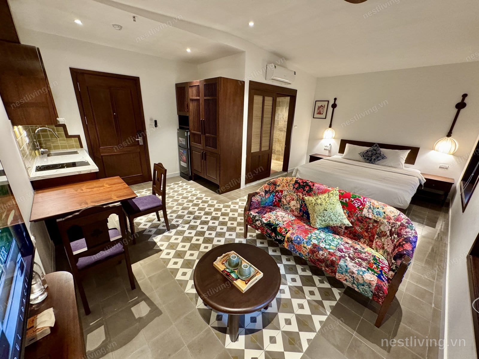 Balcony 1-Bed Apartment for Rent in West Lake, Hanoi