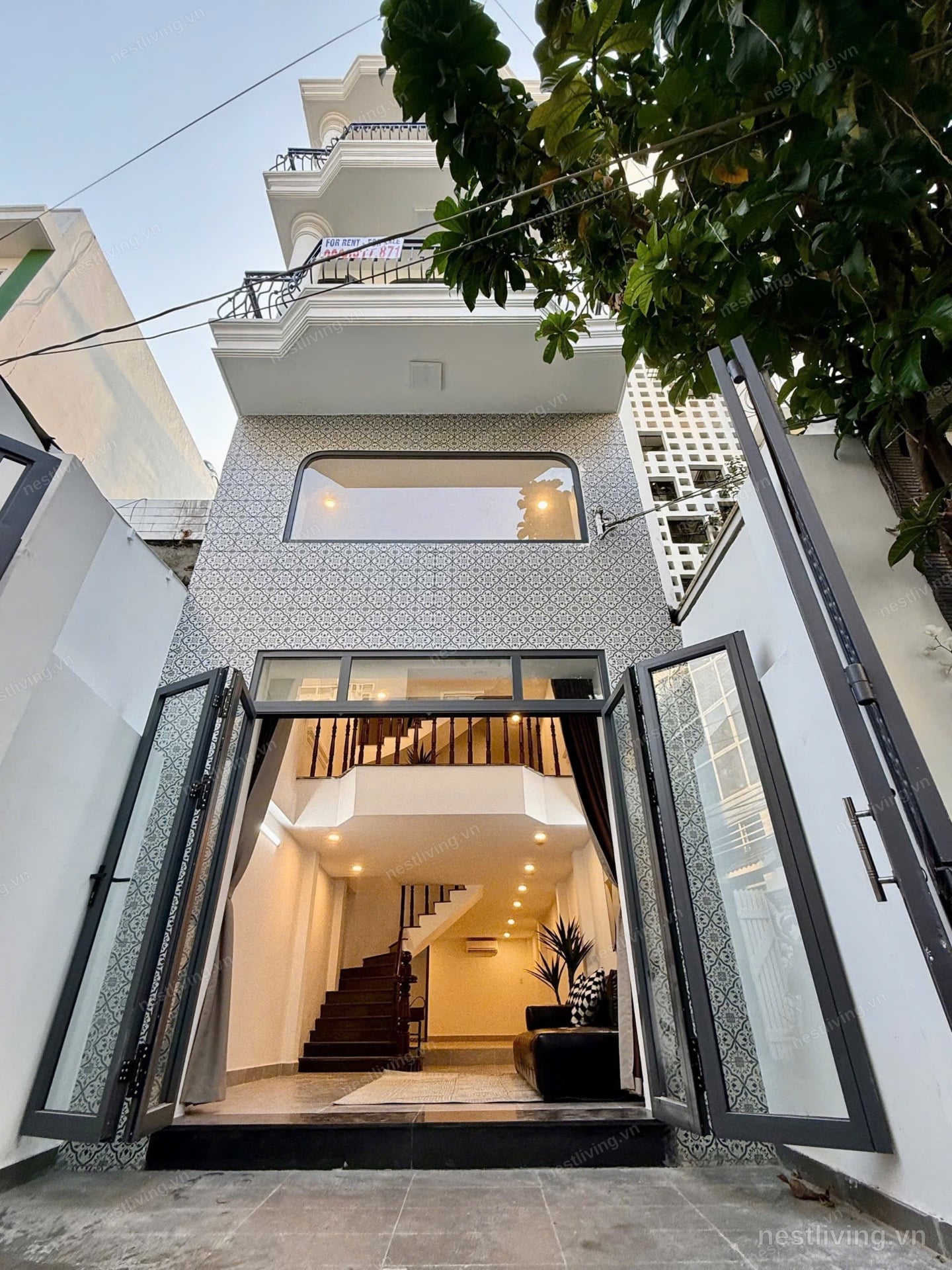 Balcony 3-Bed House for Rent in Quận 2, Ho Chi Minh City