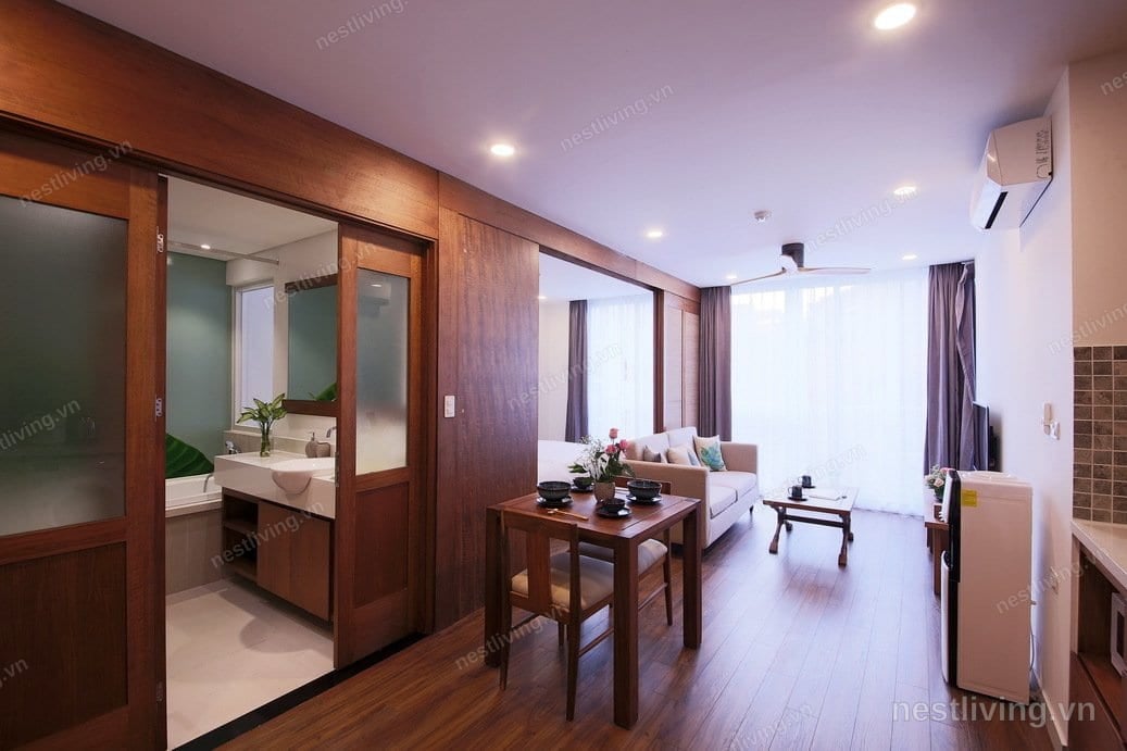 Balcony 1-Bed Apartment for Rent in Ba Dinh, Hanoi