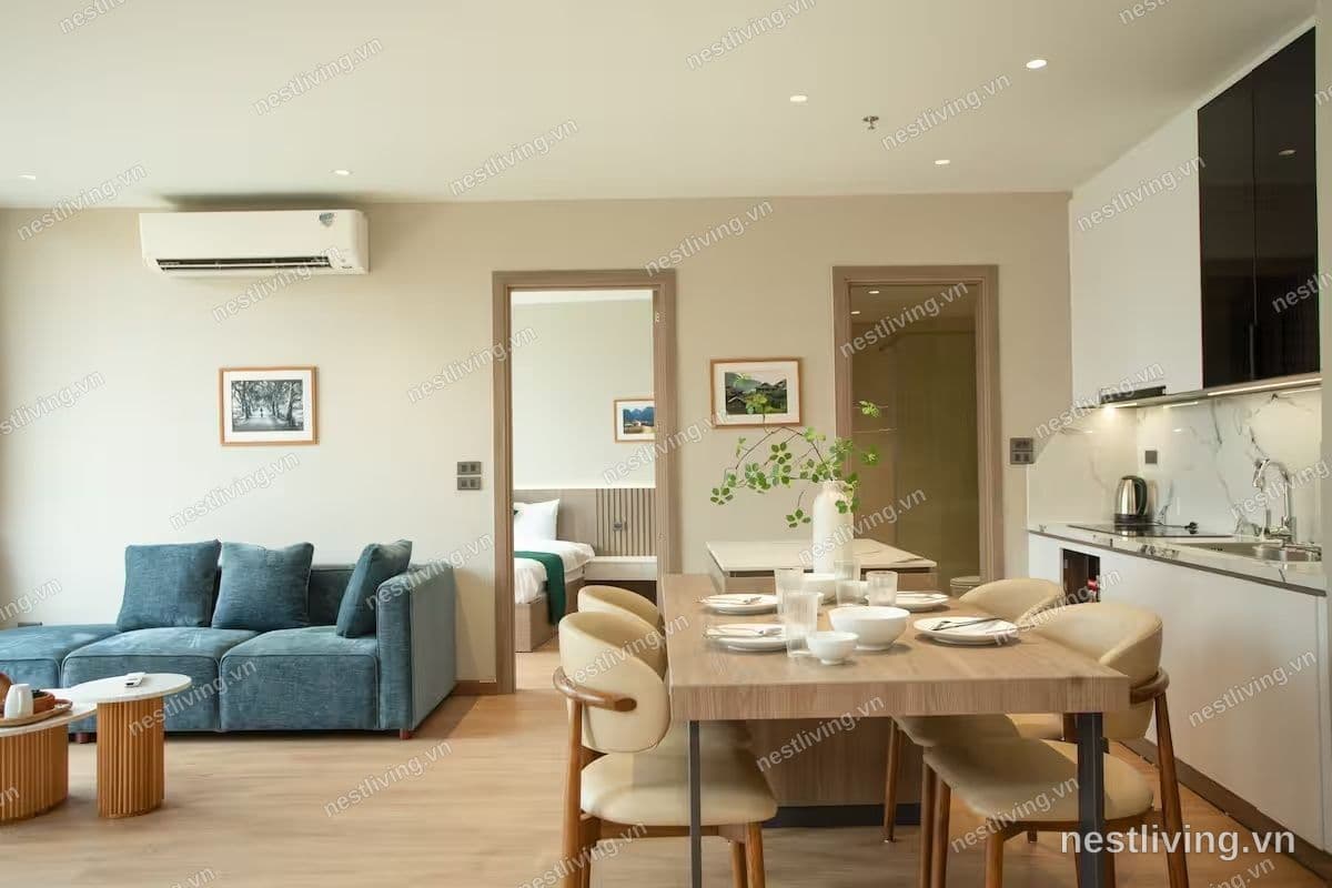 Balcony 2-Bed Apartment for Rent in West Lake, Hanoi