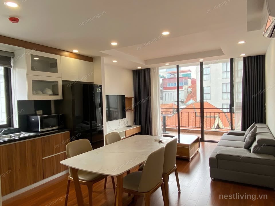 Balcony 3-Bed Apartment for Rent in West Lake, Hanoi