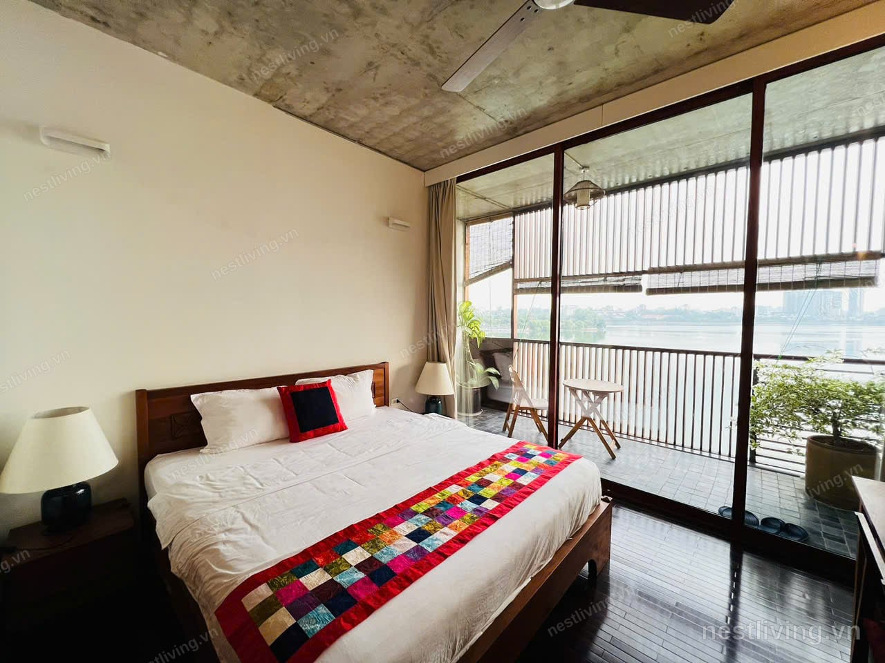 Lake View 2-Bed Apartment for Rent in West Lake, Hanoi