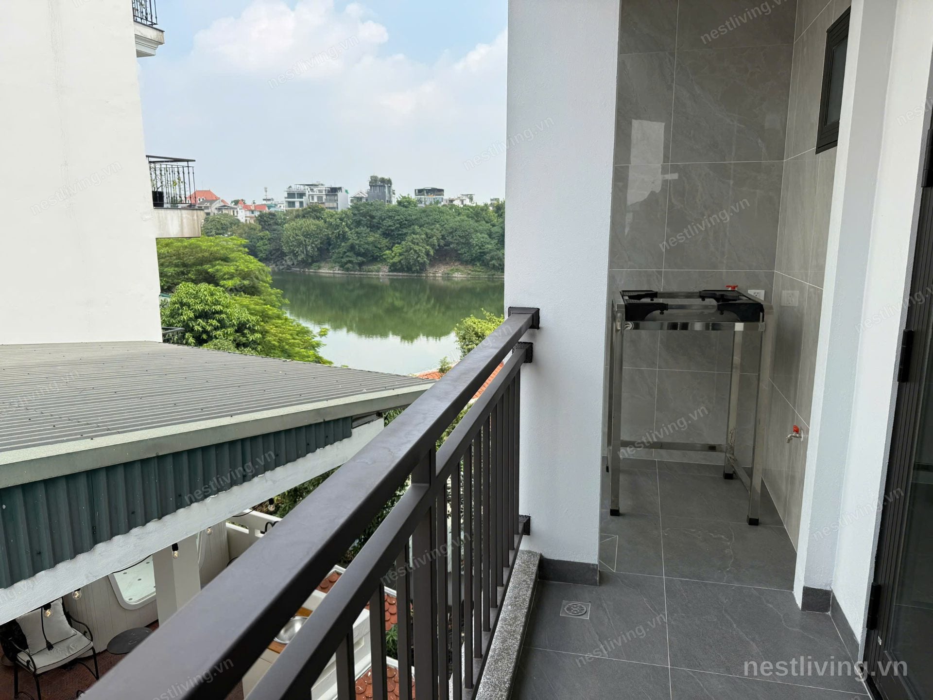 Lake View 2-Bed Apartment for Rent in West Lake, Hanoi