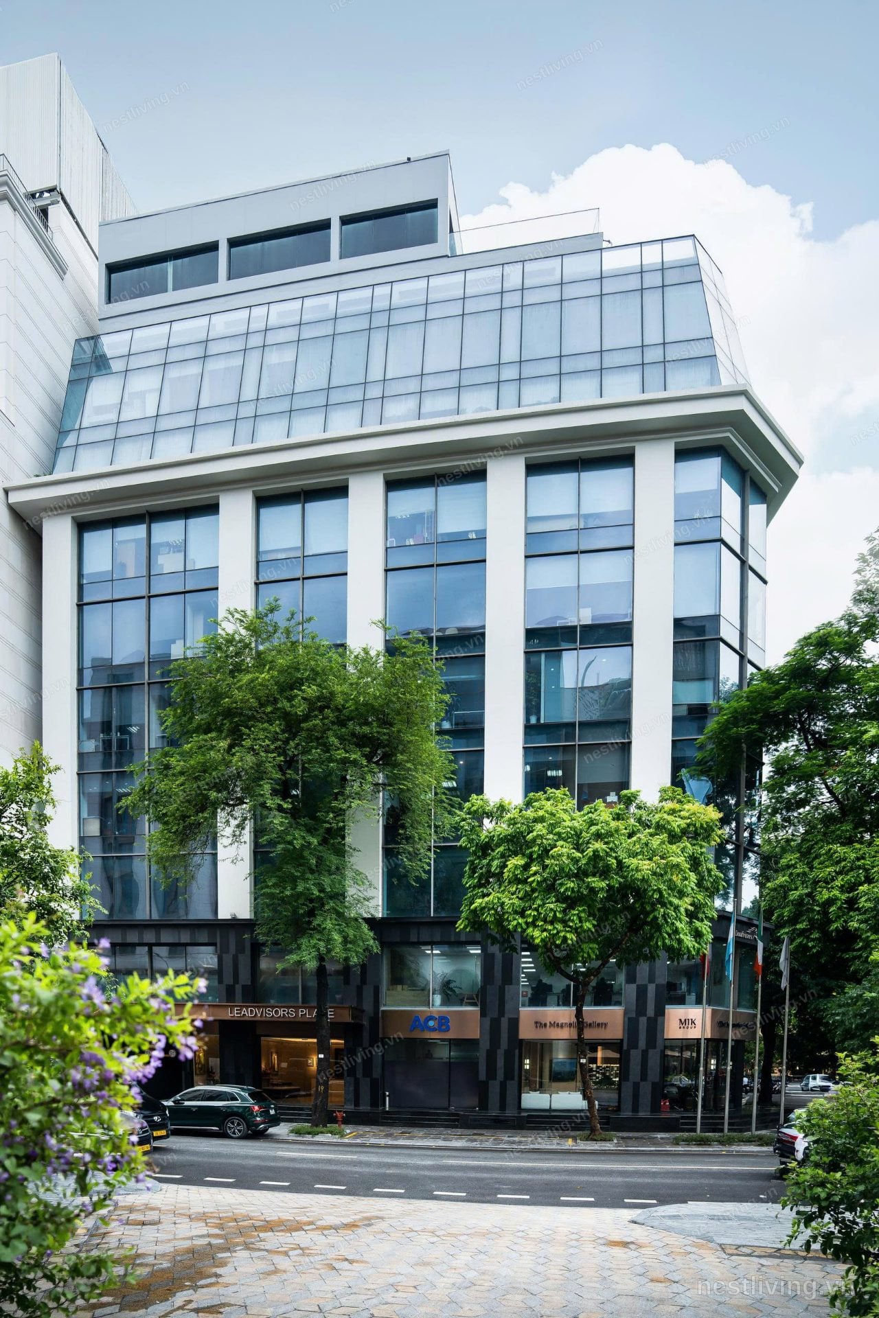 Commercial Unit with Balcony for Rent in Old Quarter, Hanoi