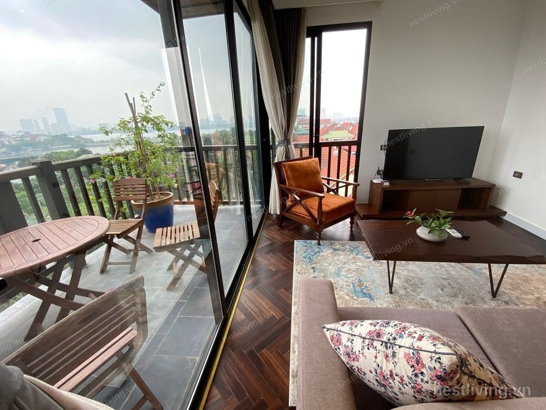 Balcony 2-Bed Apartment for Rent in West Lake, Hanoi