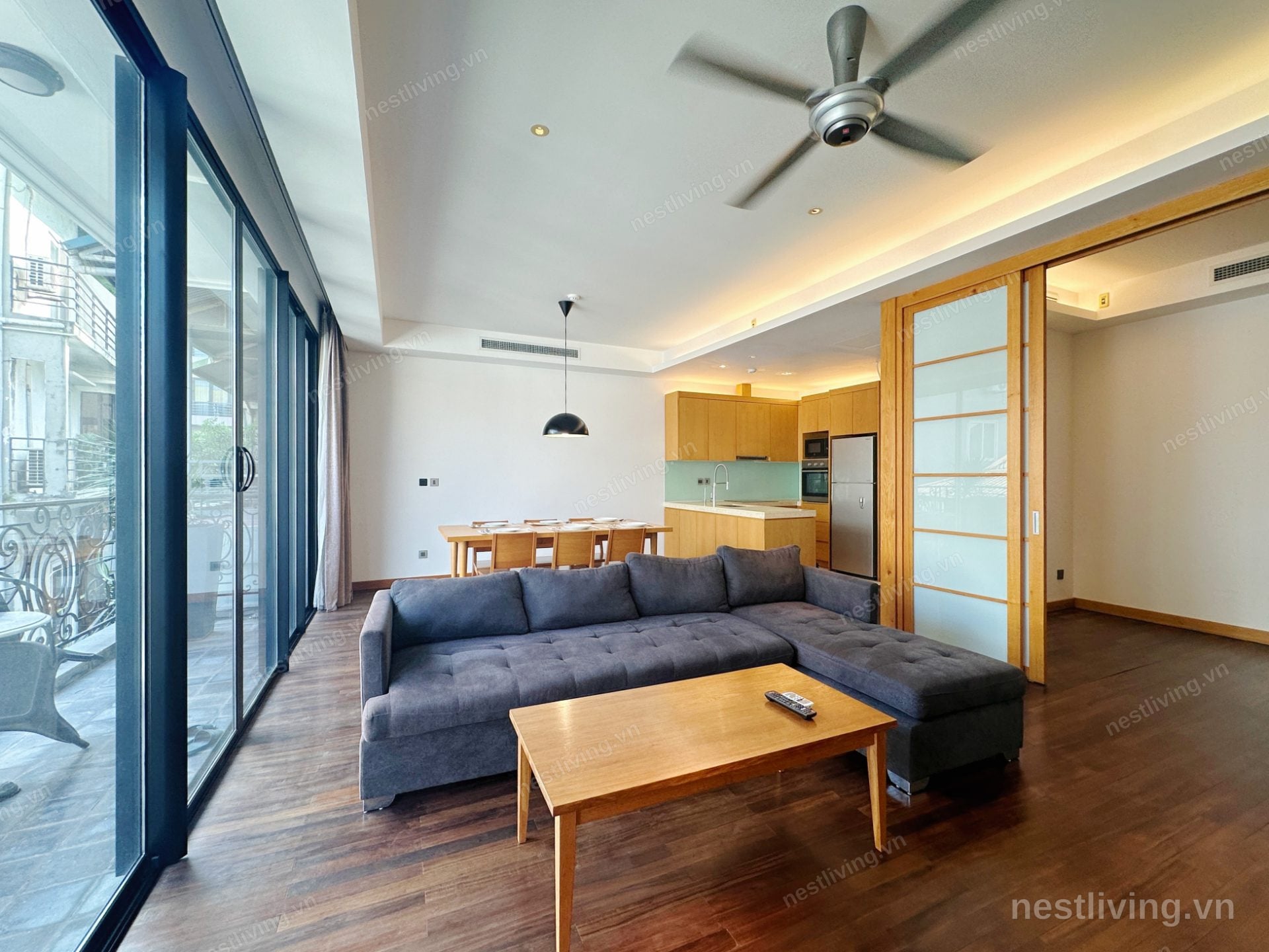 Tây Hồの街の見える3ベッドルームのアパート(賃貸)