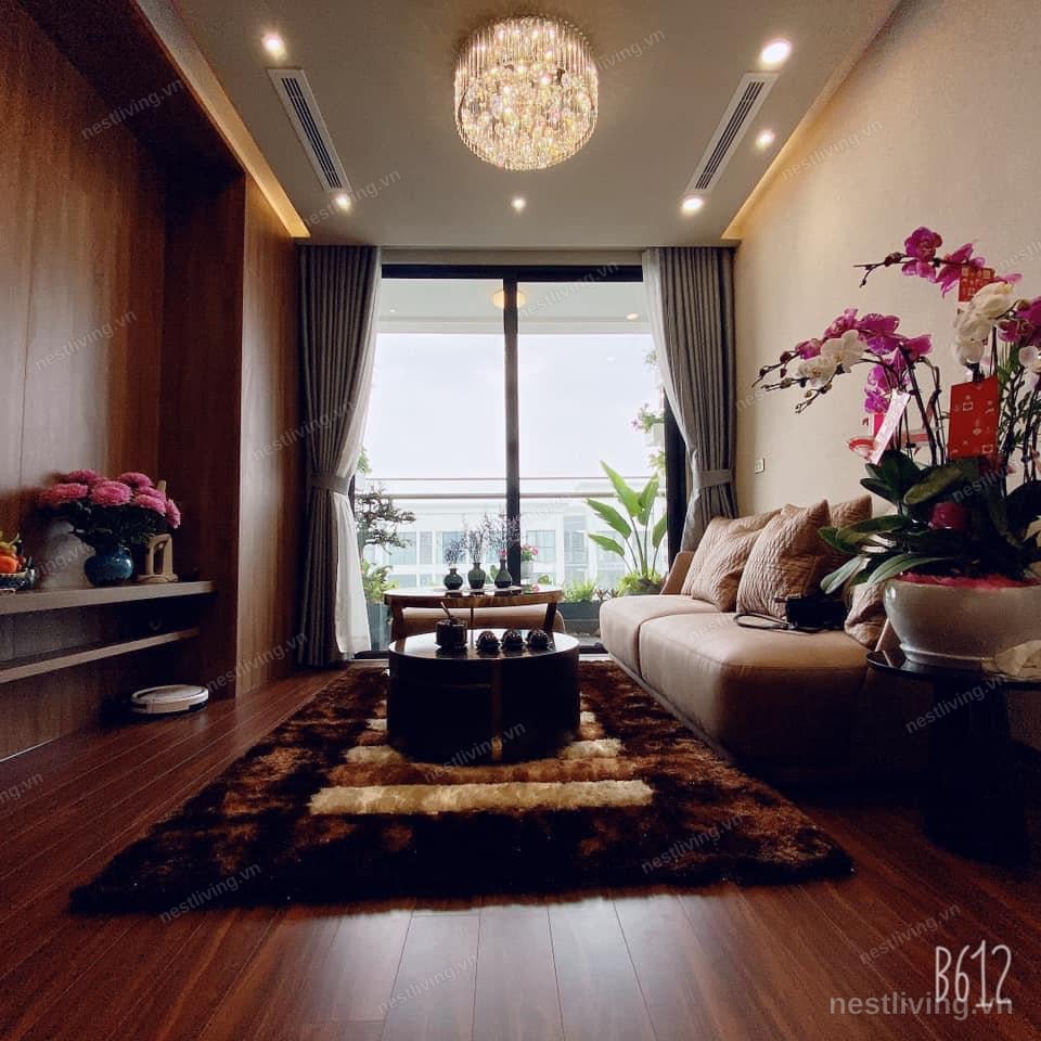 3-Bed Apartment with Balcony for Rent in Long Bien, Hanoi