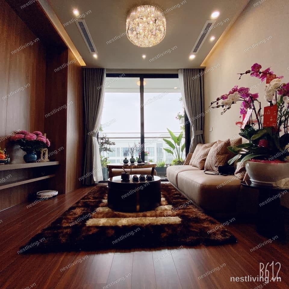 Balcony 3-Bed Apartment for Rent in Long Bien, Hanoi
