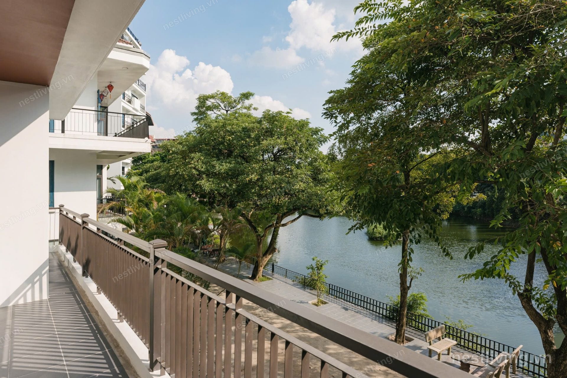 Lake View 4-Bed Apartment for Rent in West Lake, Hanoi