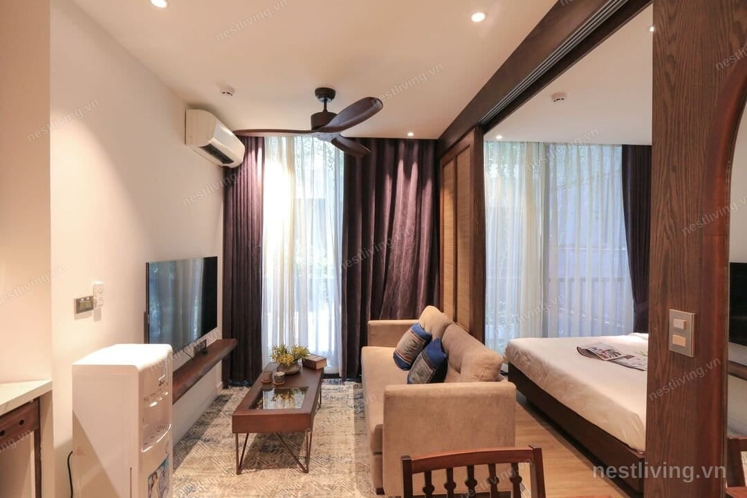 1-Bed Apartment with Balcony for Rent in Old Quarter, Hanoi