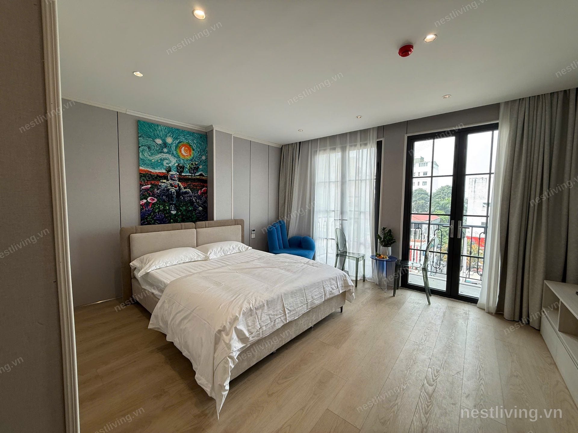 Studio with Balcony for Rent in West Lake, Hanoi