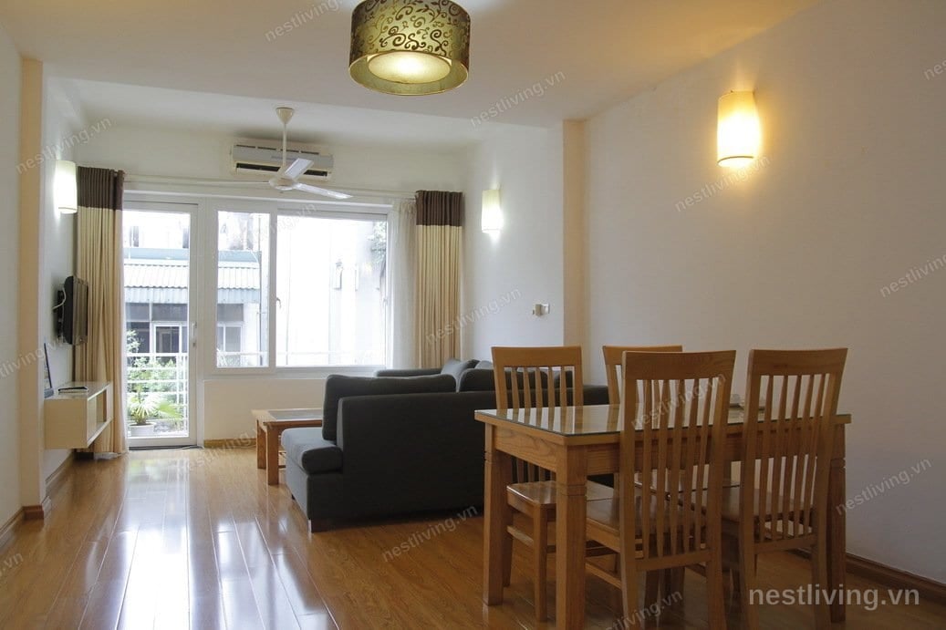 Balcony 1-Bed Apartment for Rent in Hai Ba Trung, Hanoi