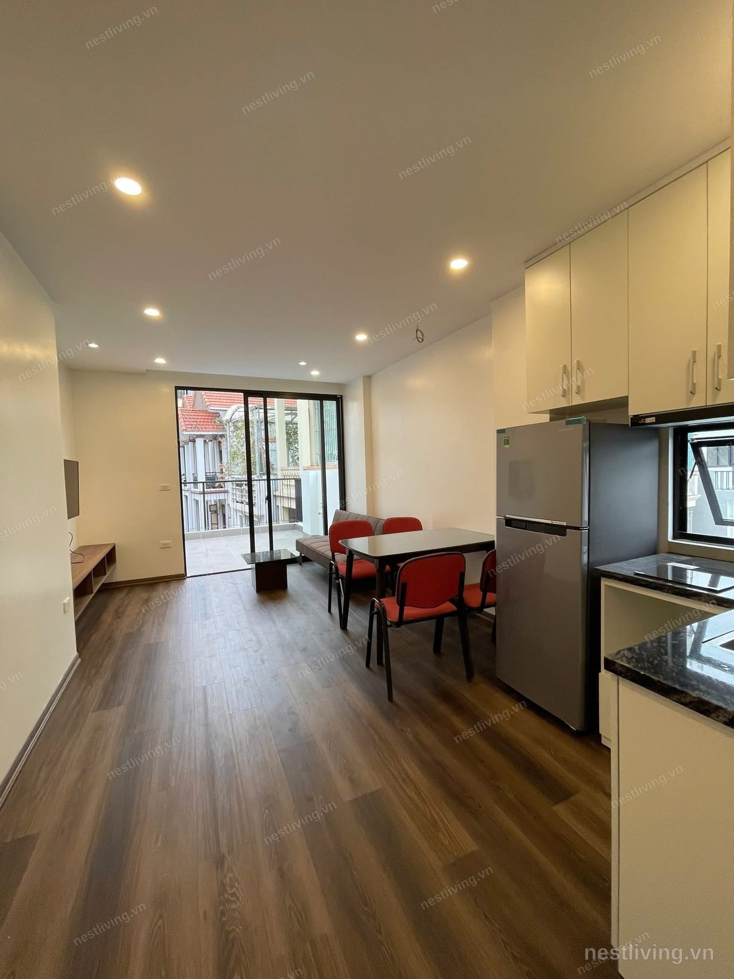 Balcony 1-Bed Apartment for Rent in Ba Dinh, Hanoi