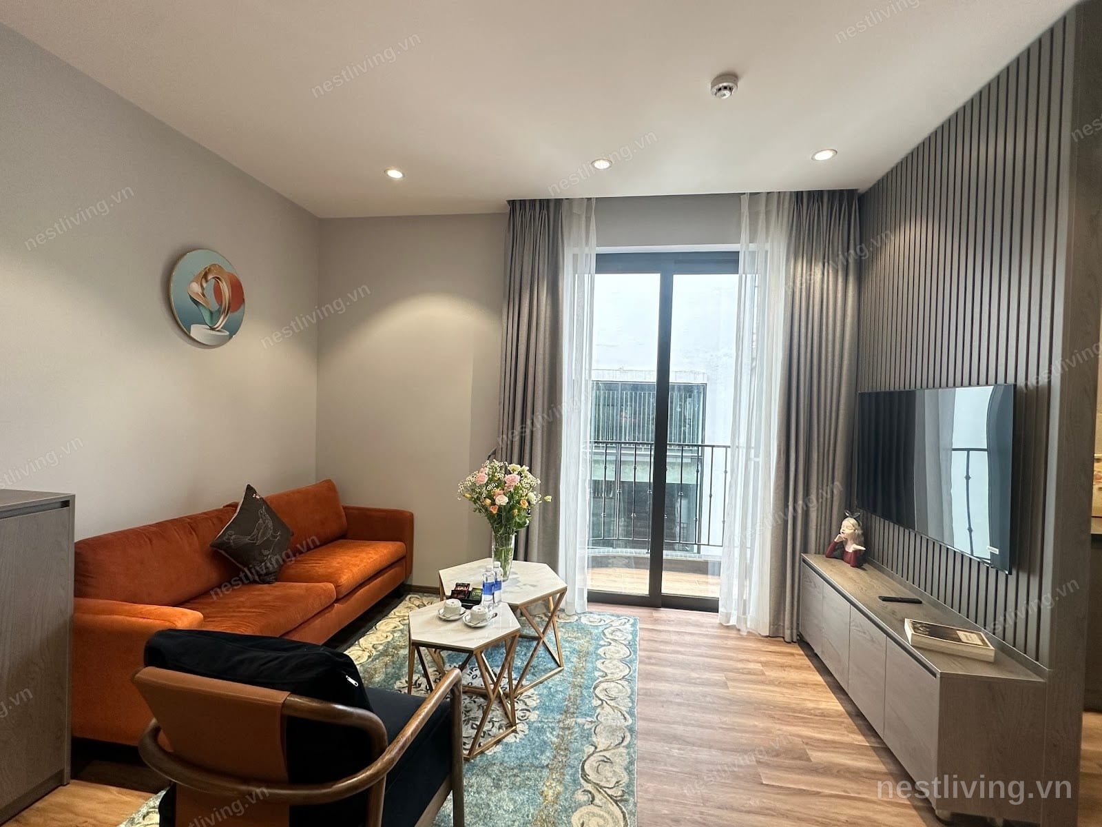 Lake View 2-Bed Apartment for Rent in West Lake, Hanoi