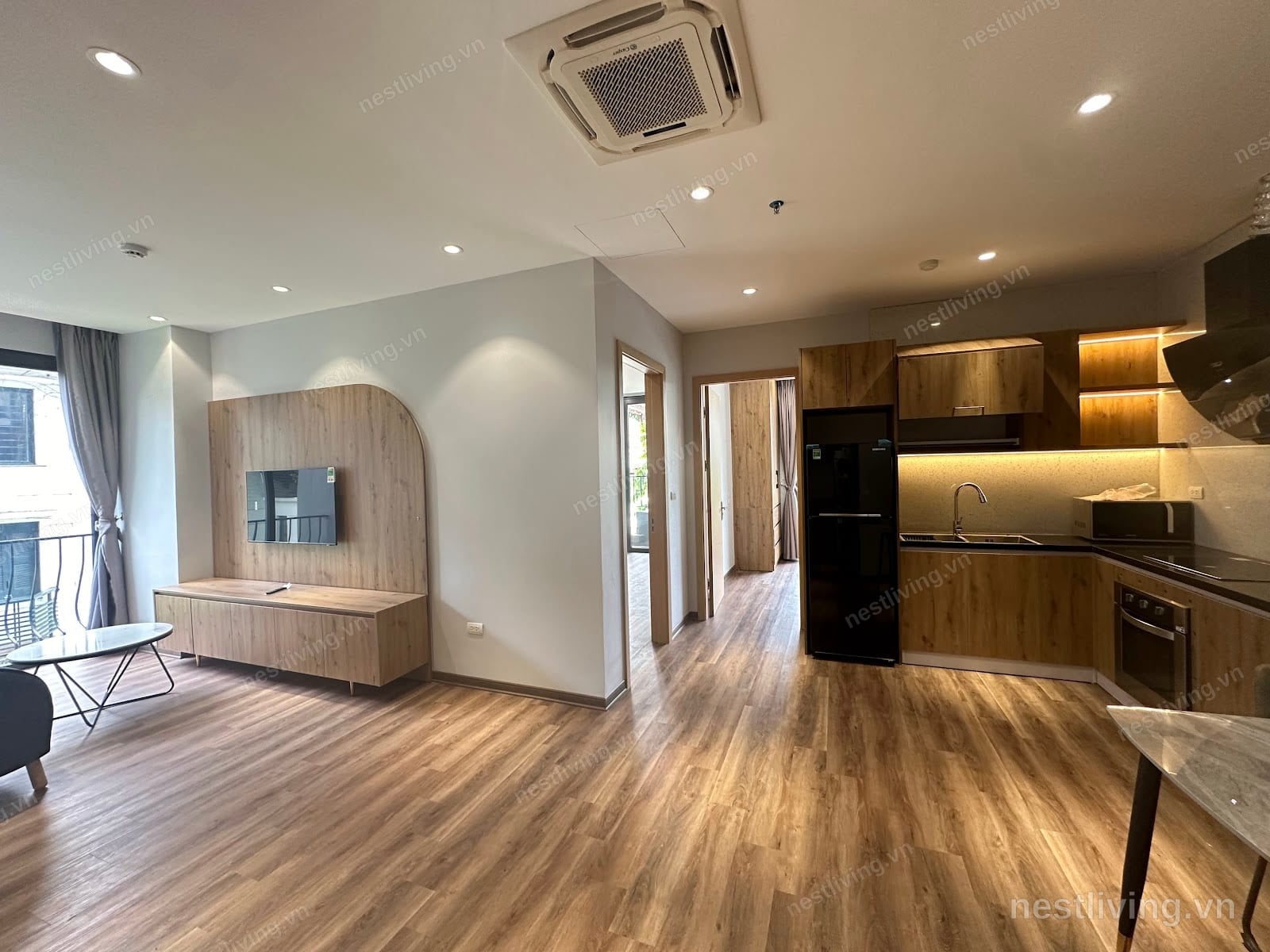 Balcony 2-Bed Apartment for Rent in West Lake, Hanoi