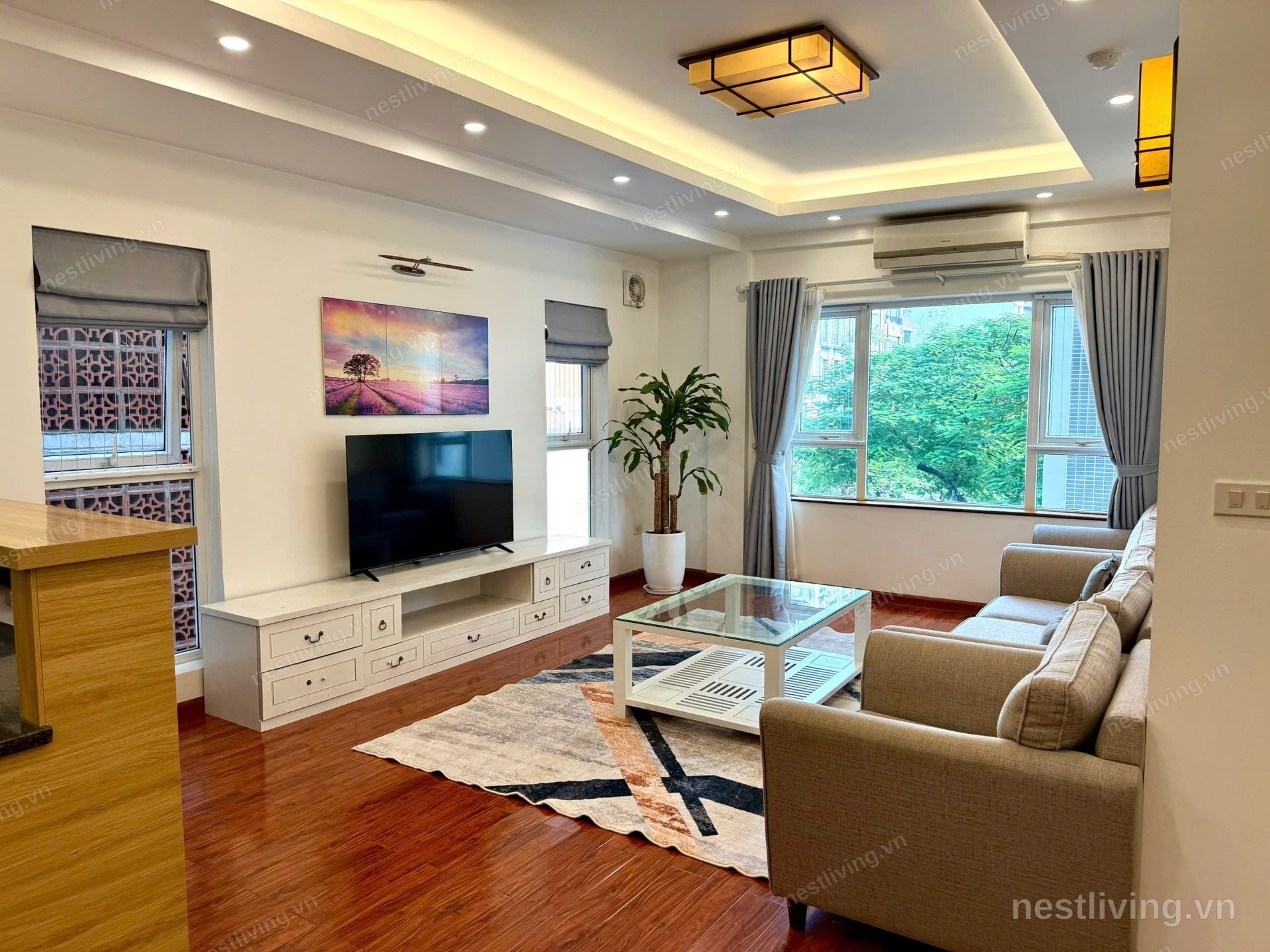 Balcony 2-Bed Apartment for Rent in West Lake, Hanoi