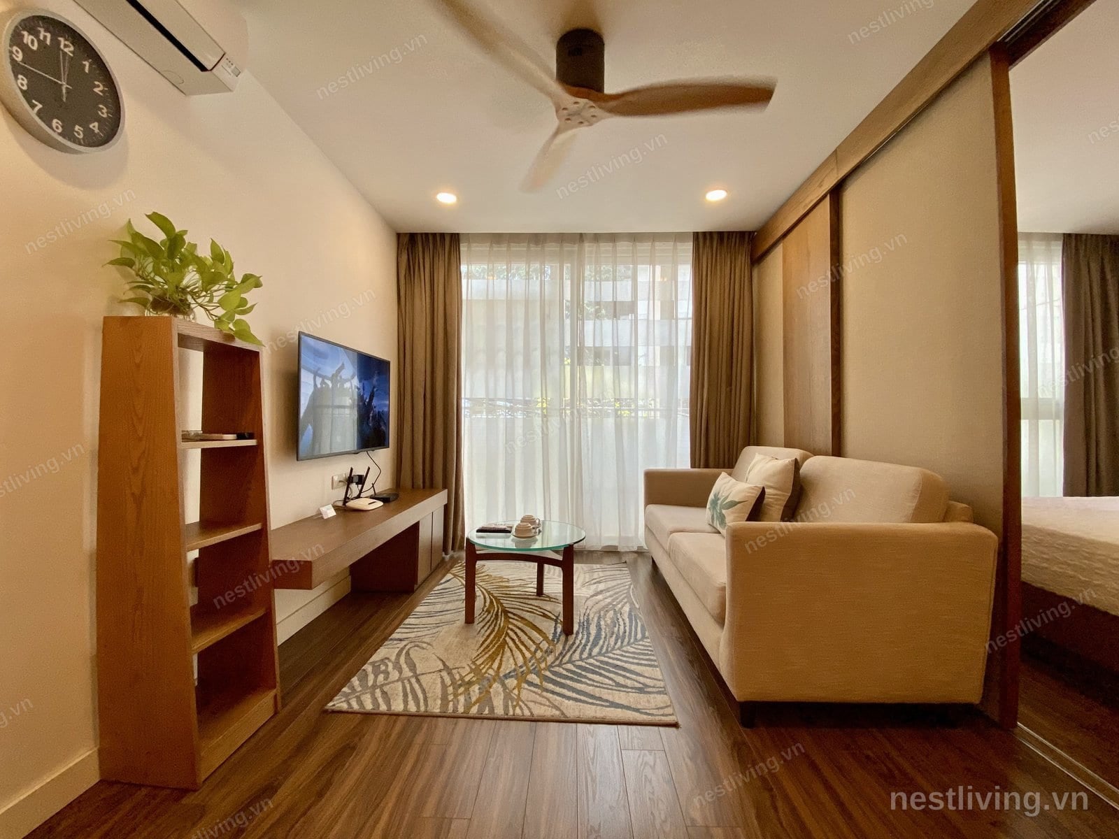 1-Bed Apartment with Balcony for Rent in Ba Dinh, Hanoi