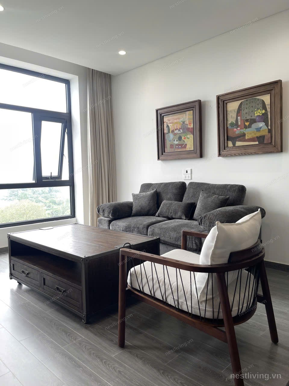 Balcony 2-Bed Apartment for Rent in West Lake, Hanoi