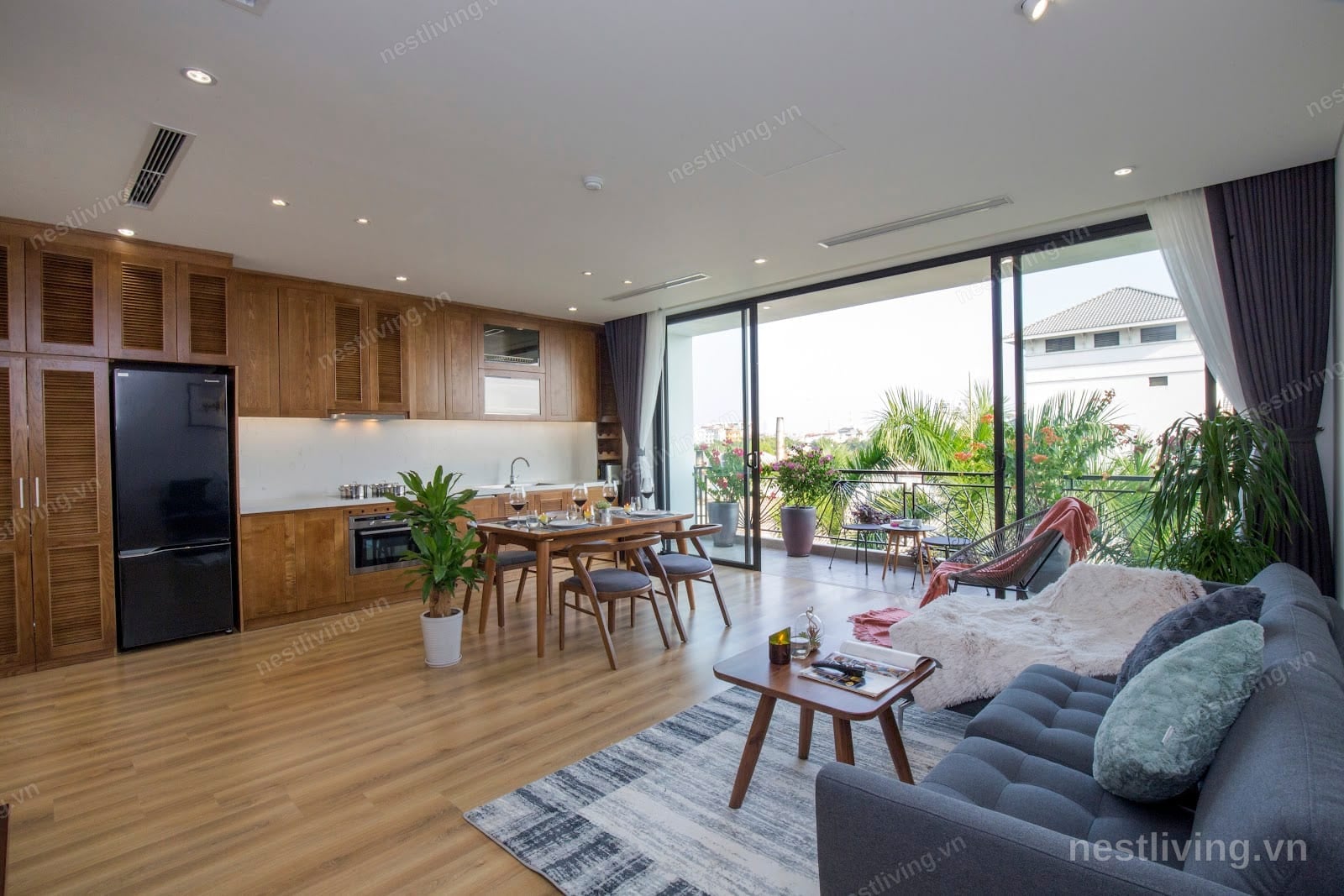 2-Bed Apartment with Lake View for Rent in West Lake, Hanoi