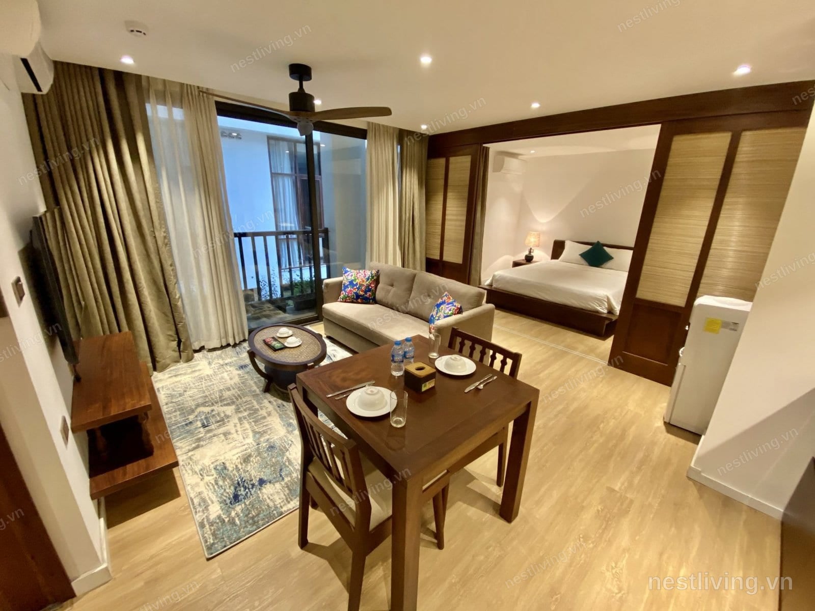 1-Bed Apartment with Balcony for Rent in Old Quarter, Hanoi