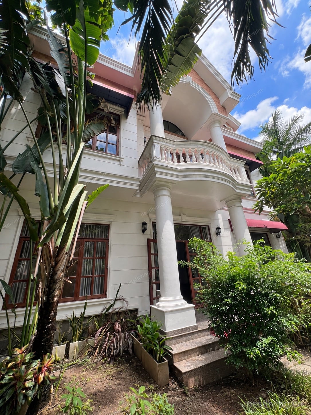 Balcony 5-Bed Villa for Rent in Quận 2, Ho Chi Minh City