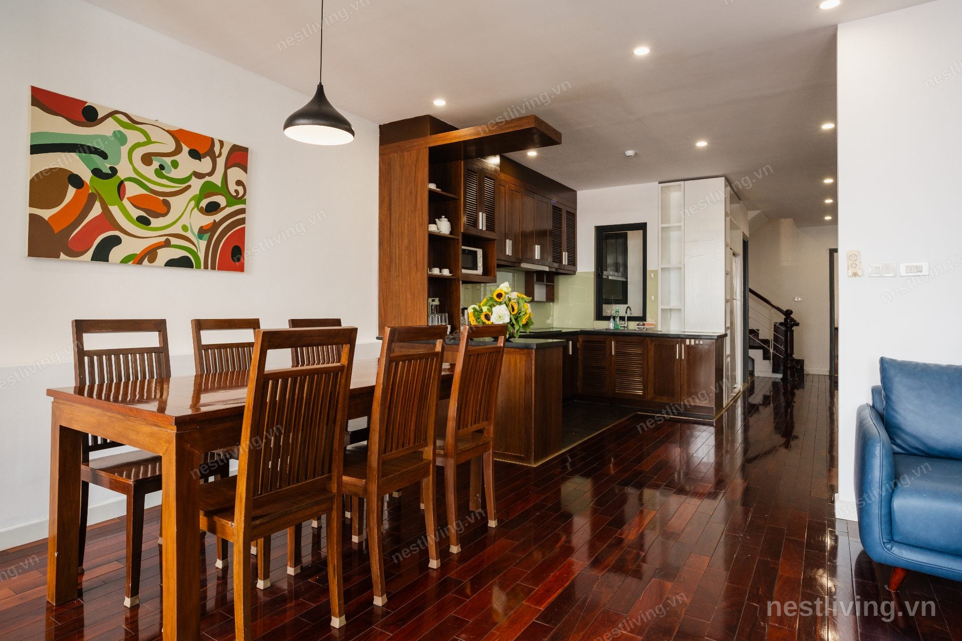 Balcony 3-Bed Apartment for Rent in West Lake, Hanoi