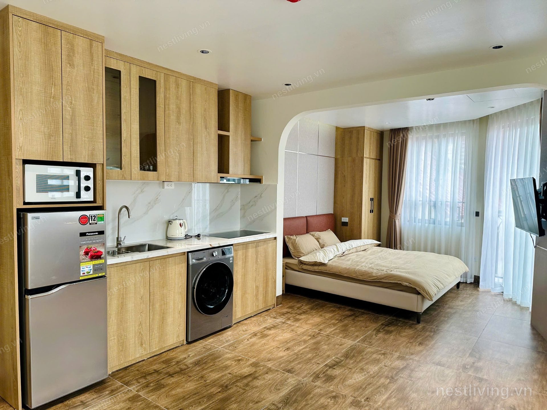 Studio with Balcony for Rent in West Lake, Hanoi