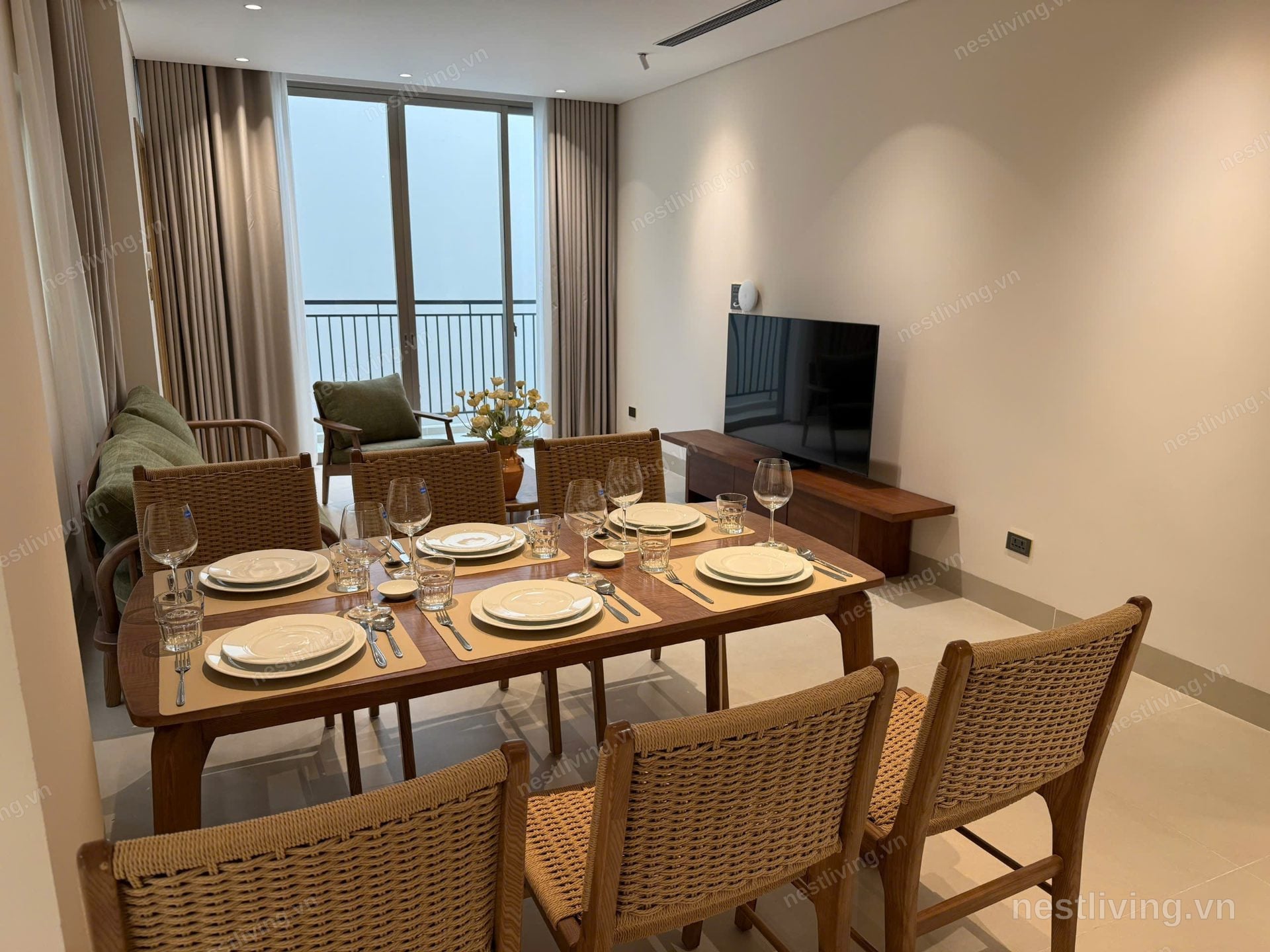 3-Bed Apartment with Lake View for Rent in West Lake, Hanoi