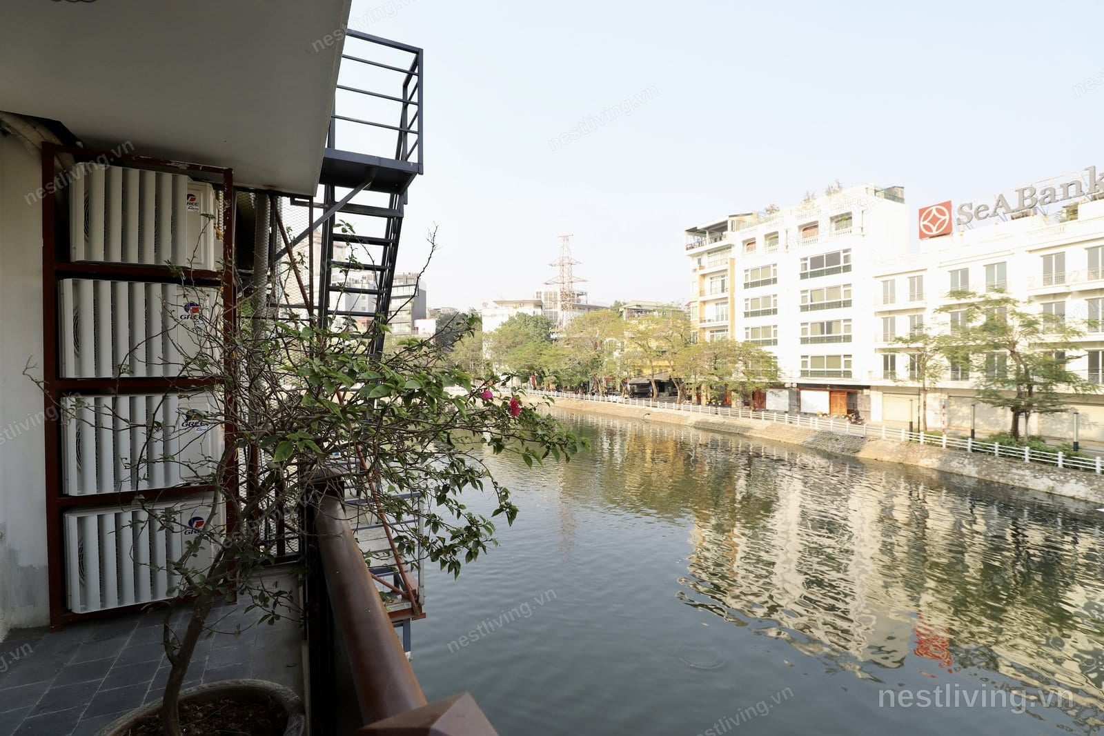 1-Bed Apartment with Balcony for Rent in Ba Dinh, Hanoi