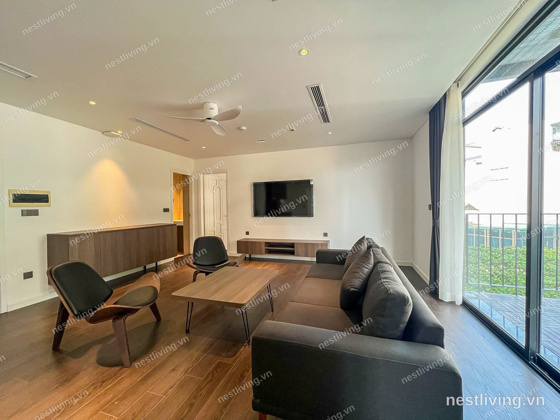 Lake View 2-Bed Apartment for Rent in West Lake, Hanoi