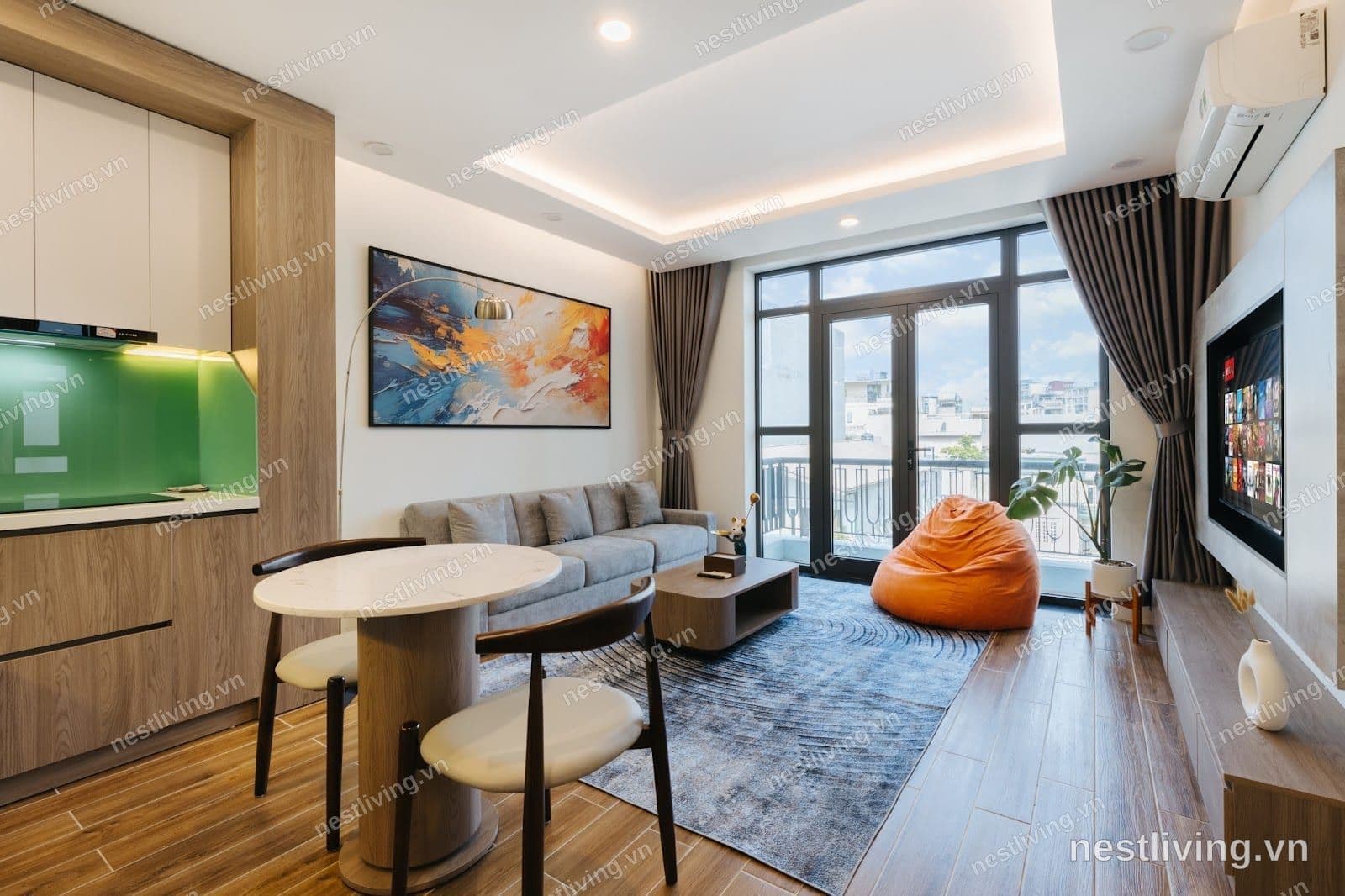 Balcony 1-Bed Apartment for Rent in West Lake, Hanoi
